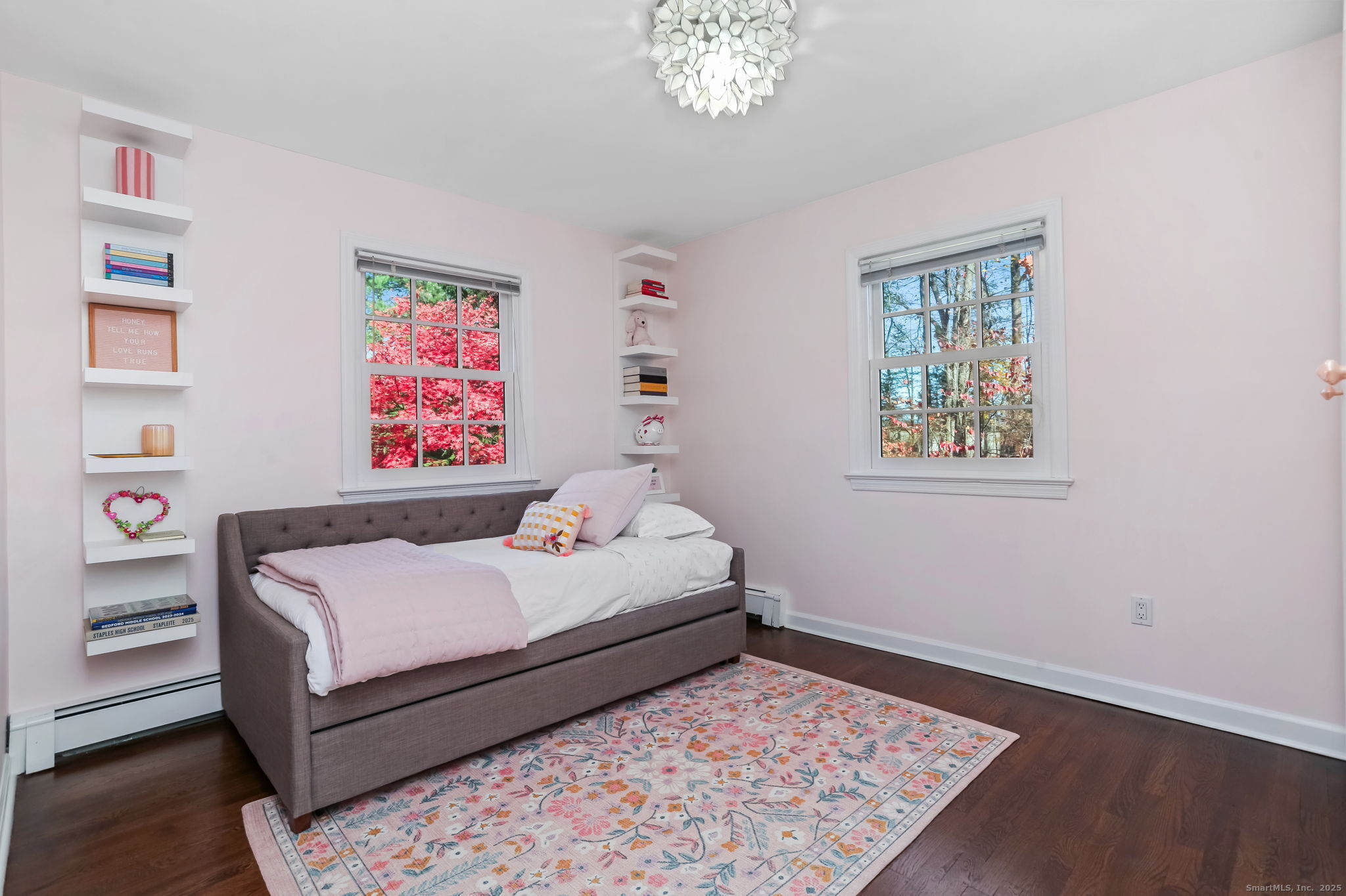 5 Willow Walk