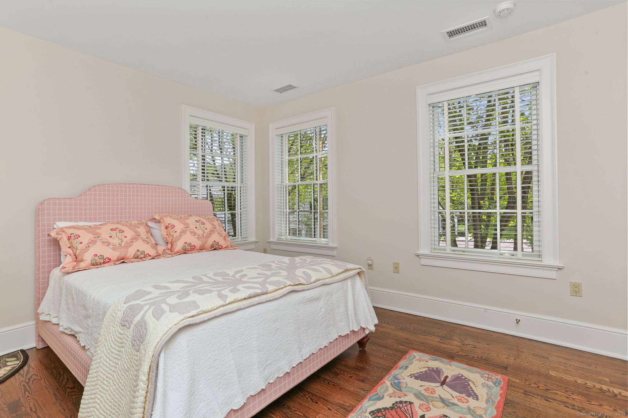 2 Elmwood Drive 2