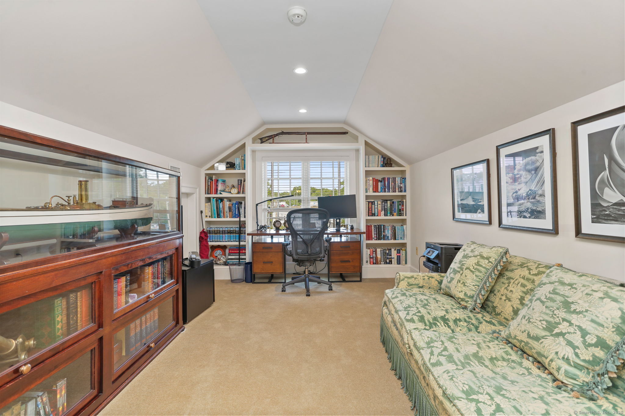 2 Elmwood Drive 2