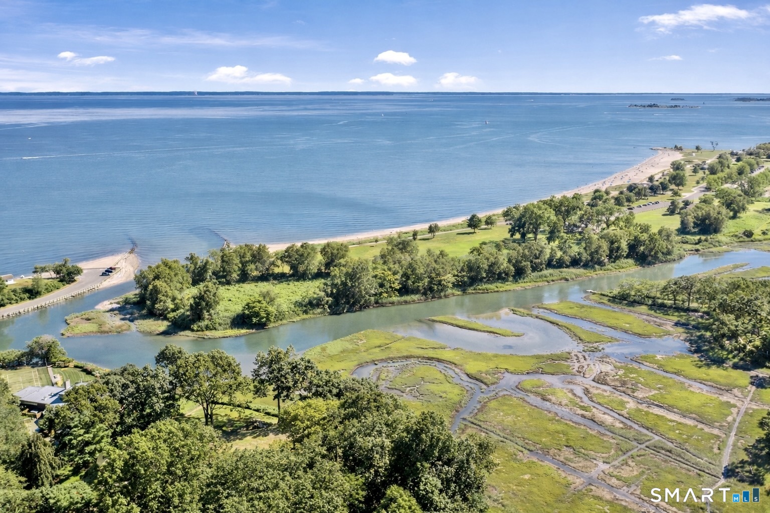 11 Beachside Common