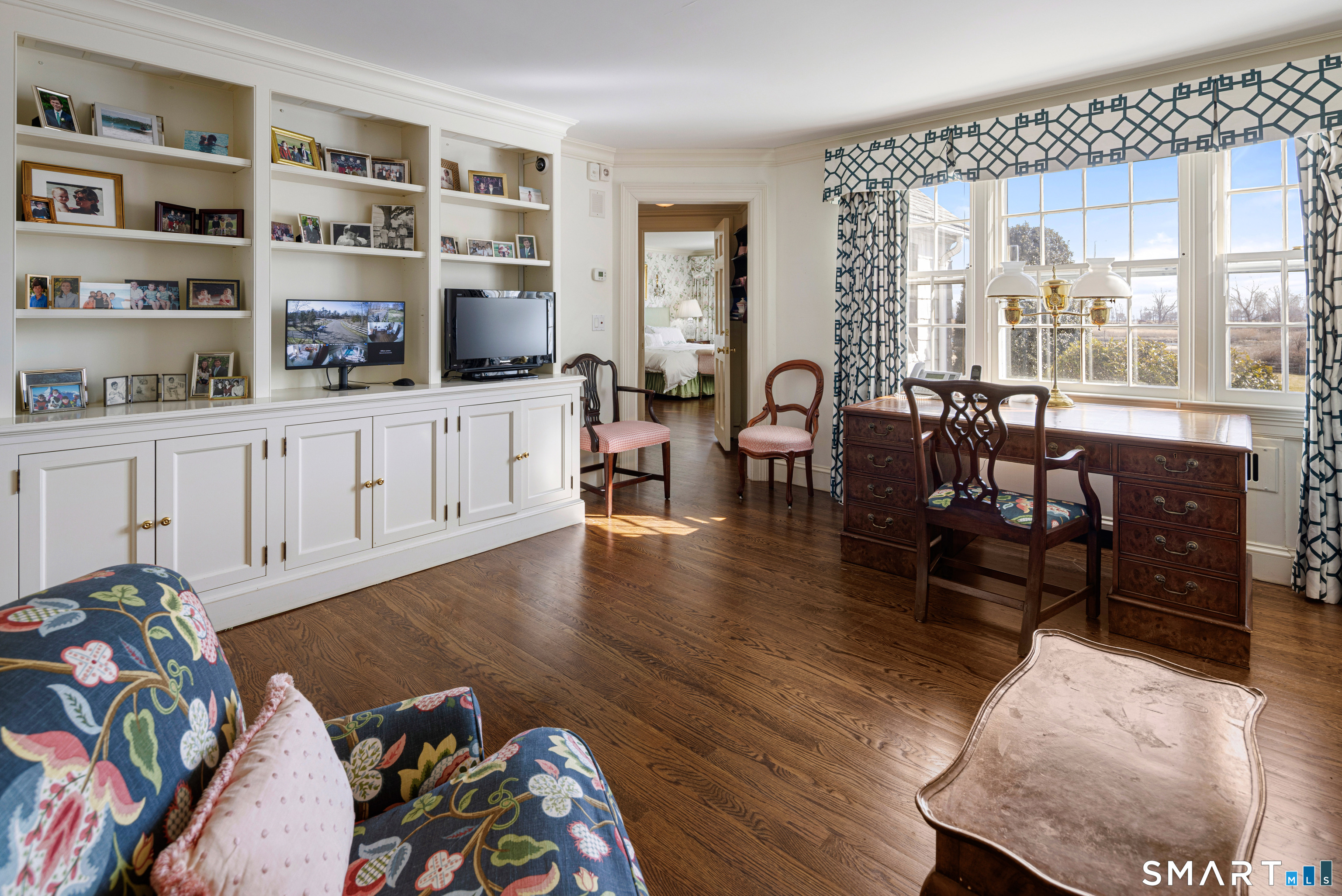 4 Sherwood Island Lane