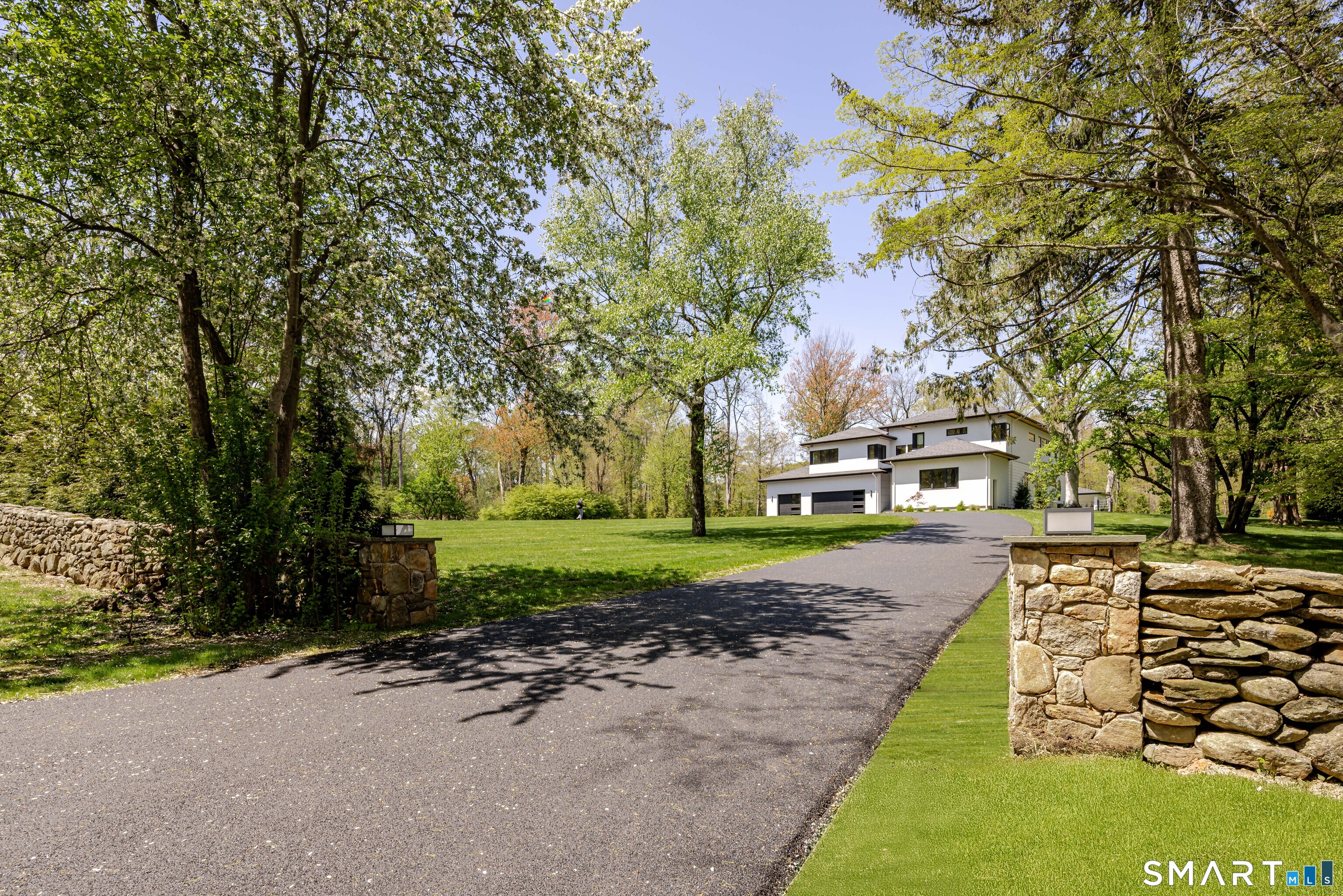27 Old Oak Road
