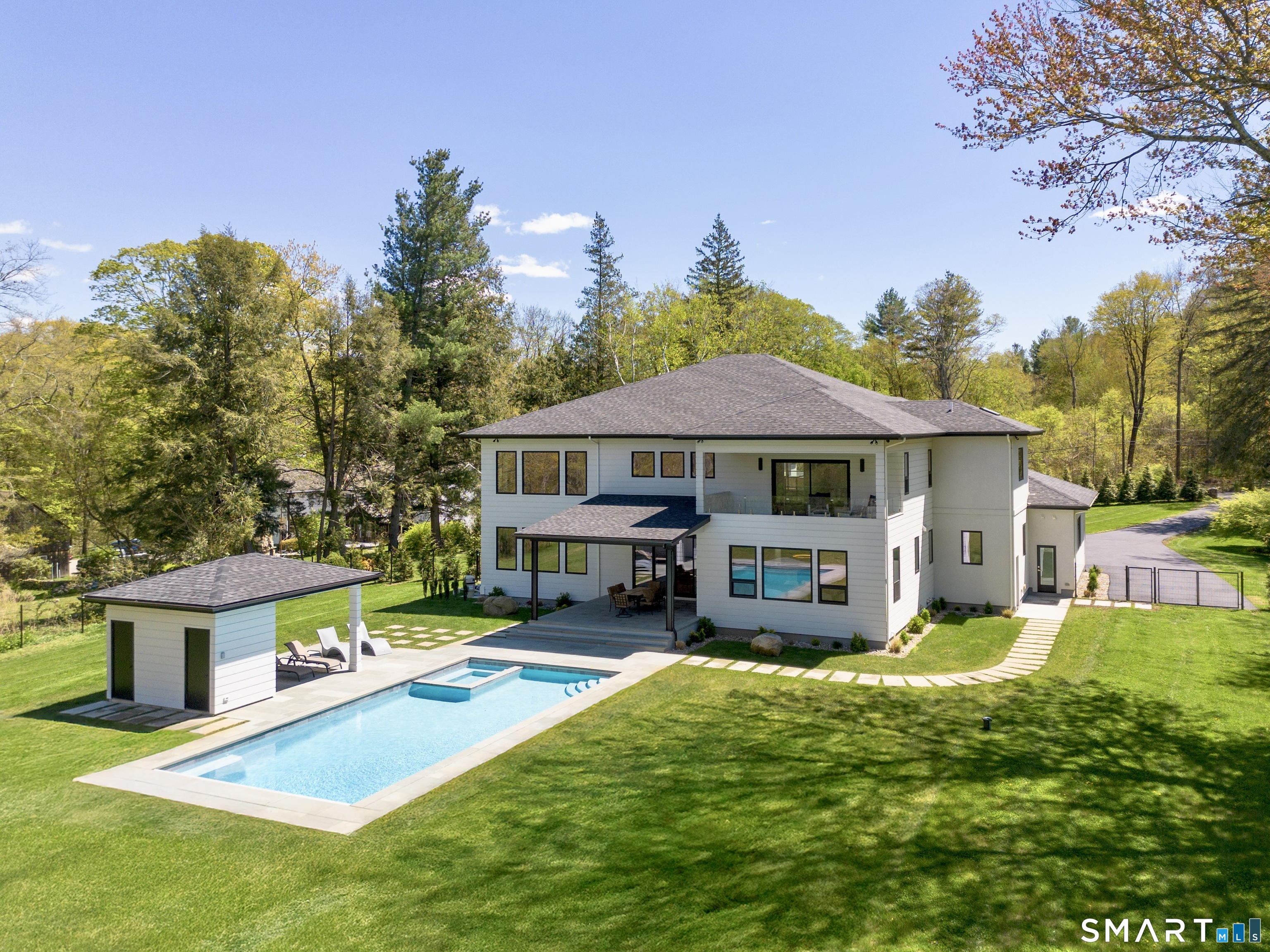 27 Old Oak Road
