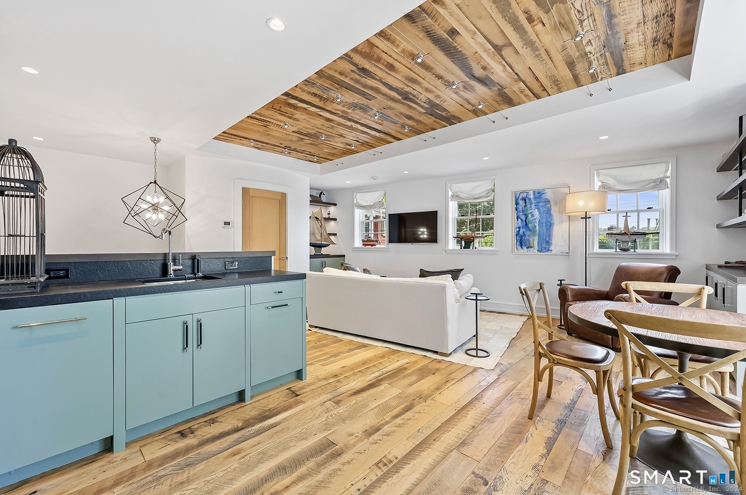 236 Main Street Unit: 236