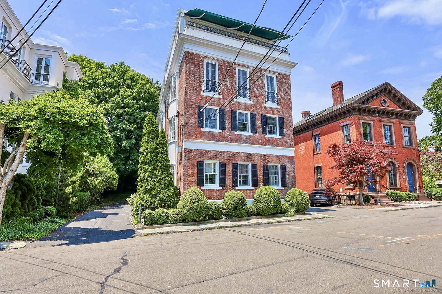 236 Main Street Unit: 236
