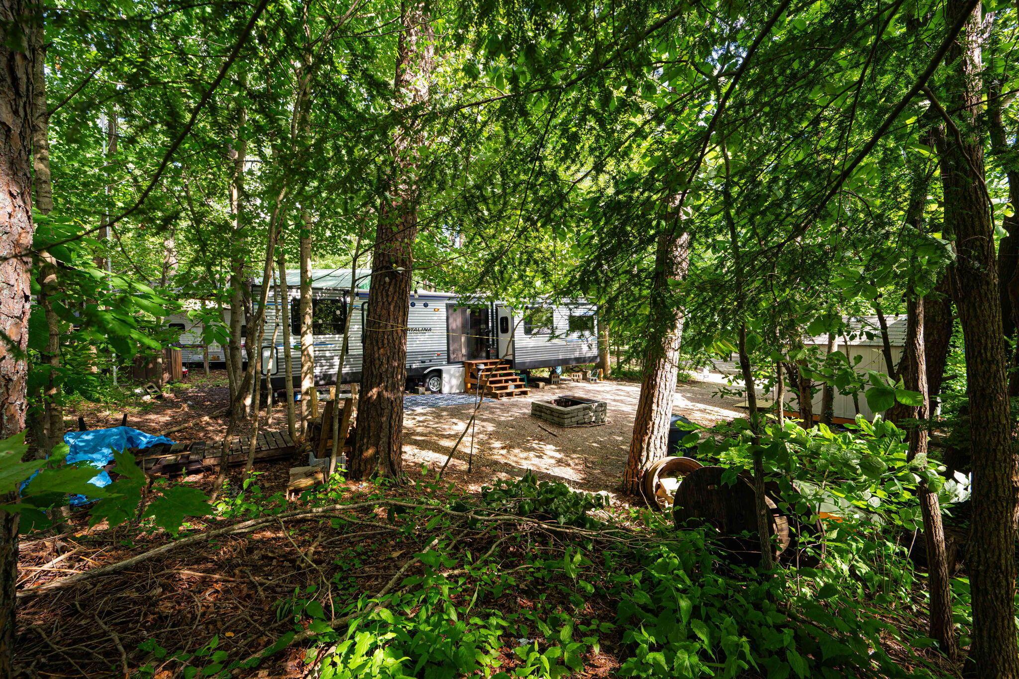 82 Pineywood Trail