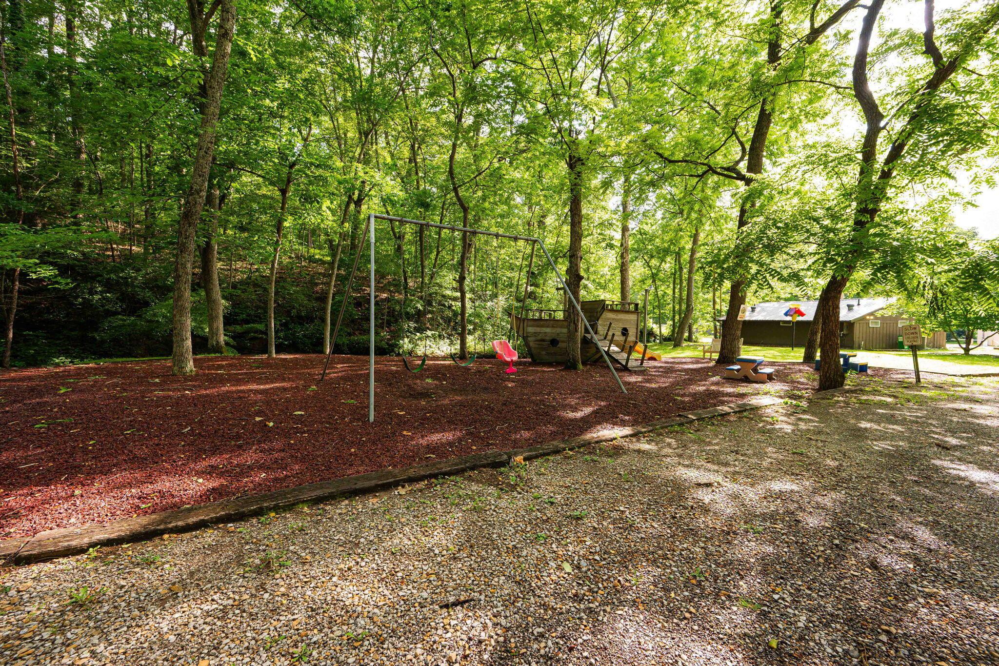 82 Pineywood Trail