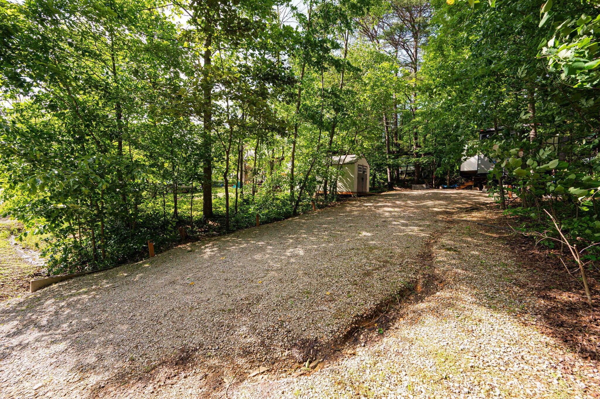 82 Pineywood Trail