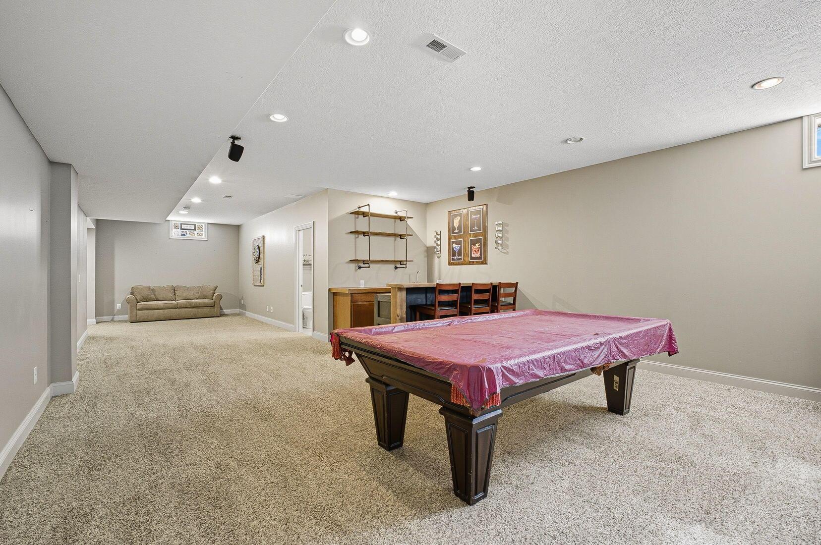 6460 Bromfield Drive