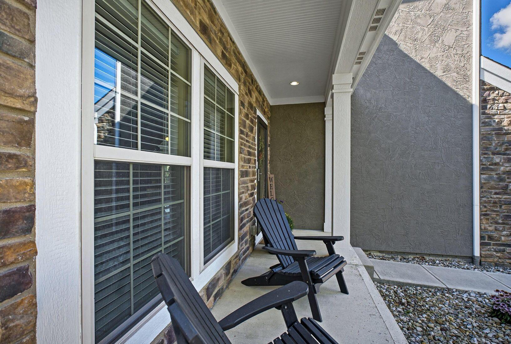 6460 Bromfield Drive
