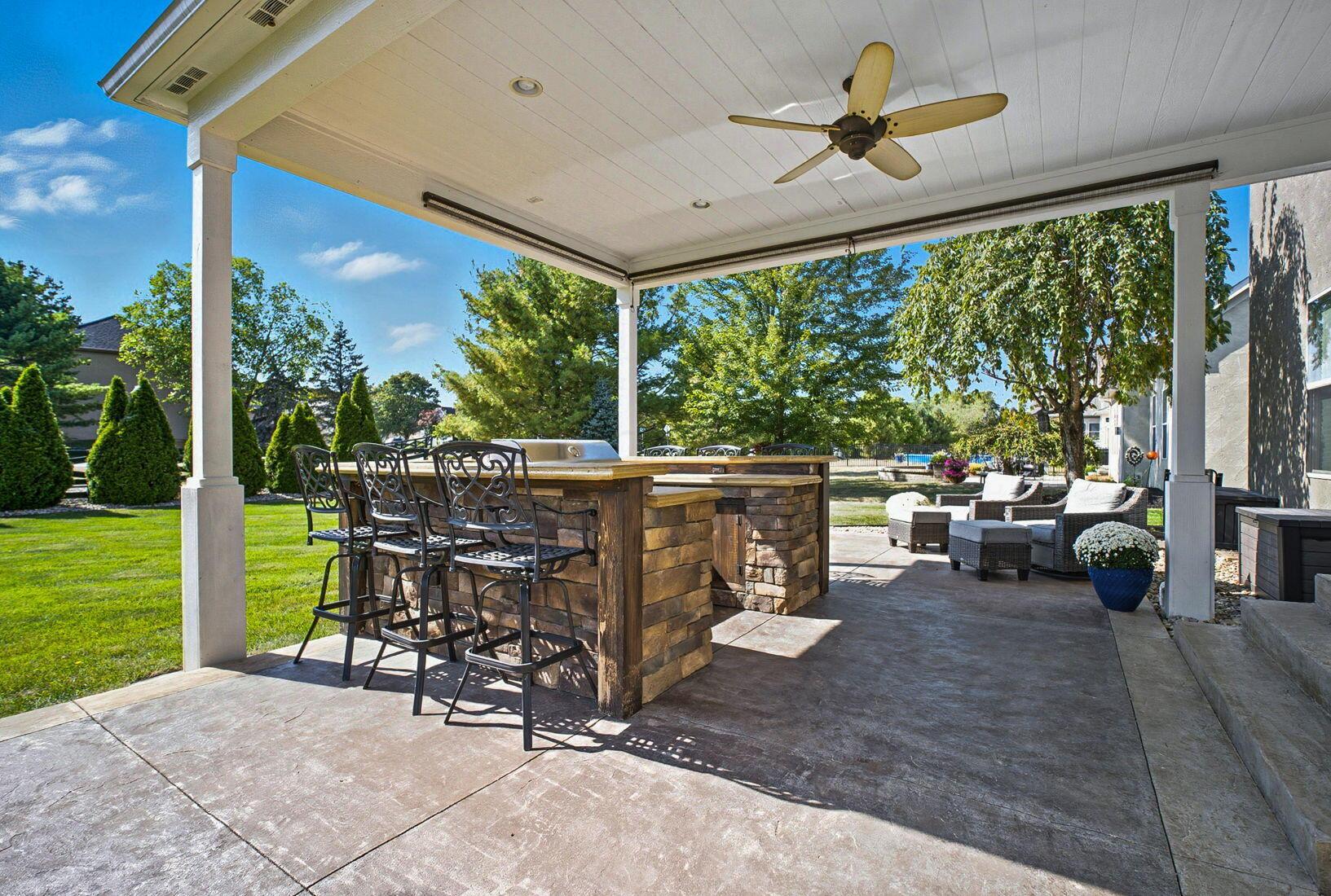 6460 Bromfield Drive