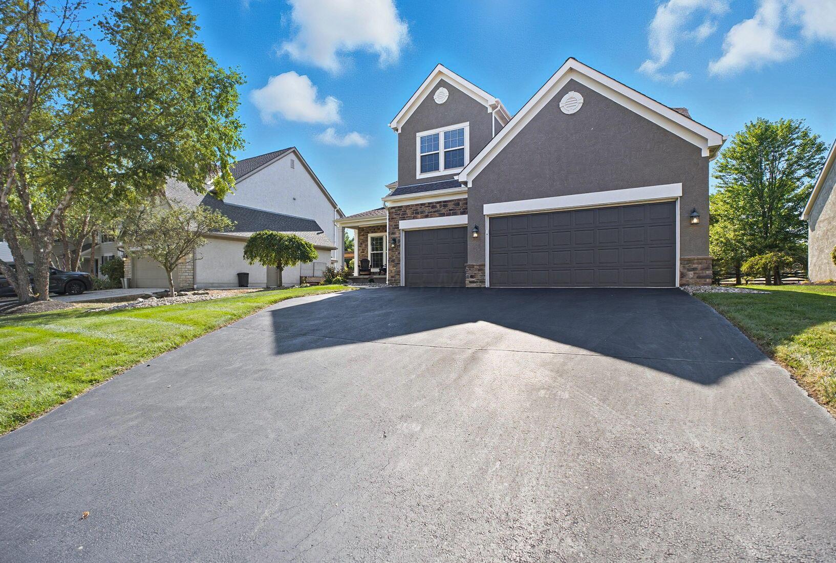 6460 Bromfield Drive