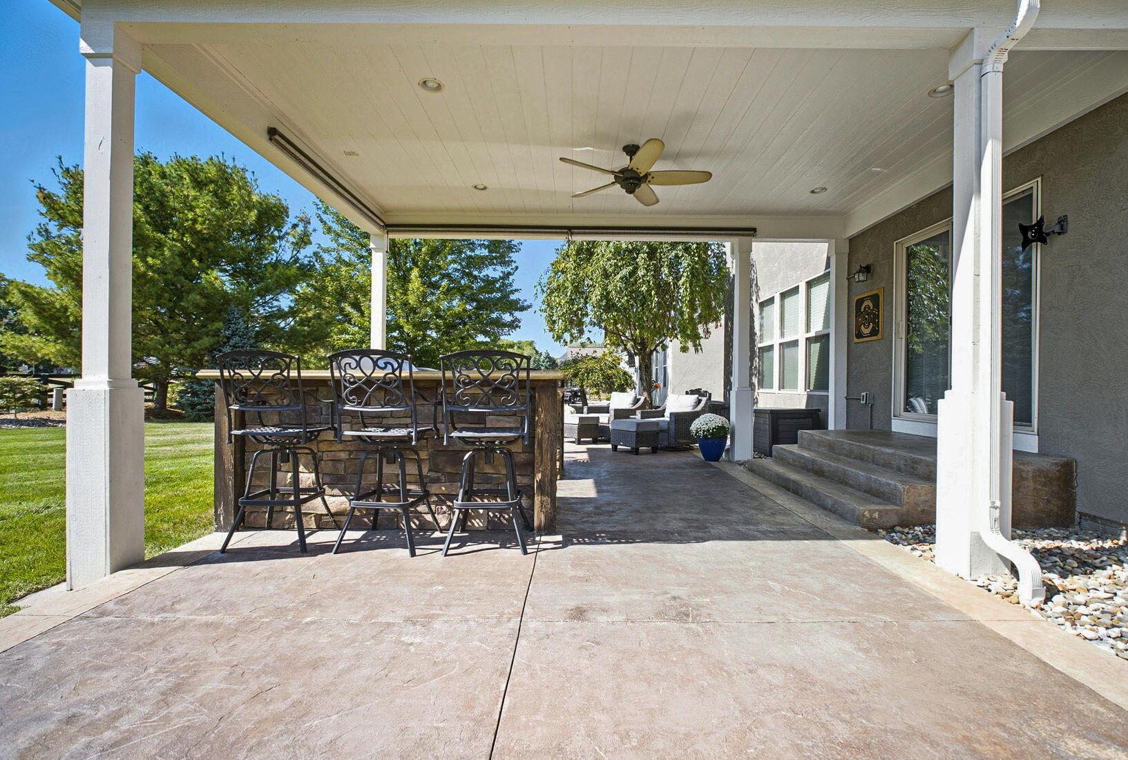 6460 Bromfield Drive