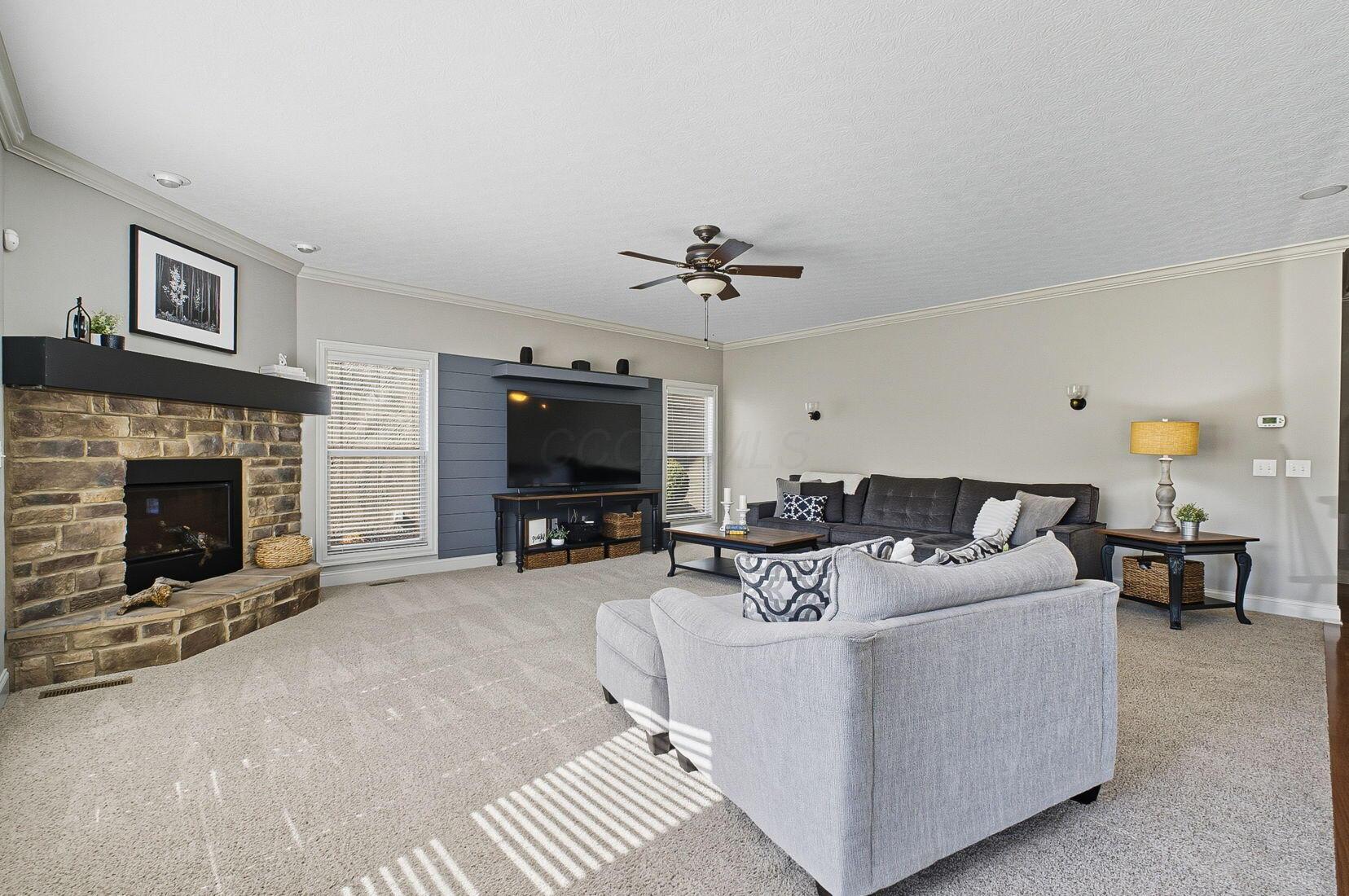 6460 Bromfield Drive