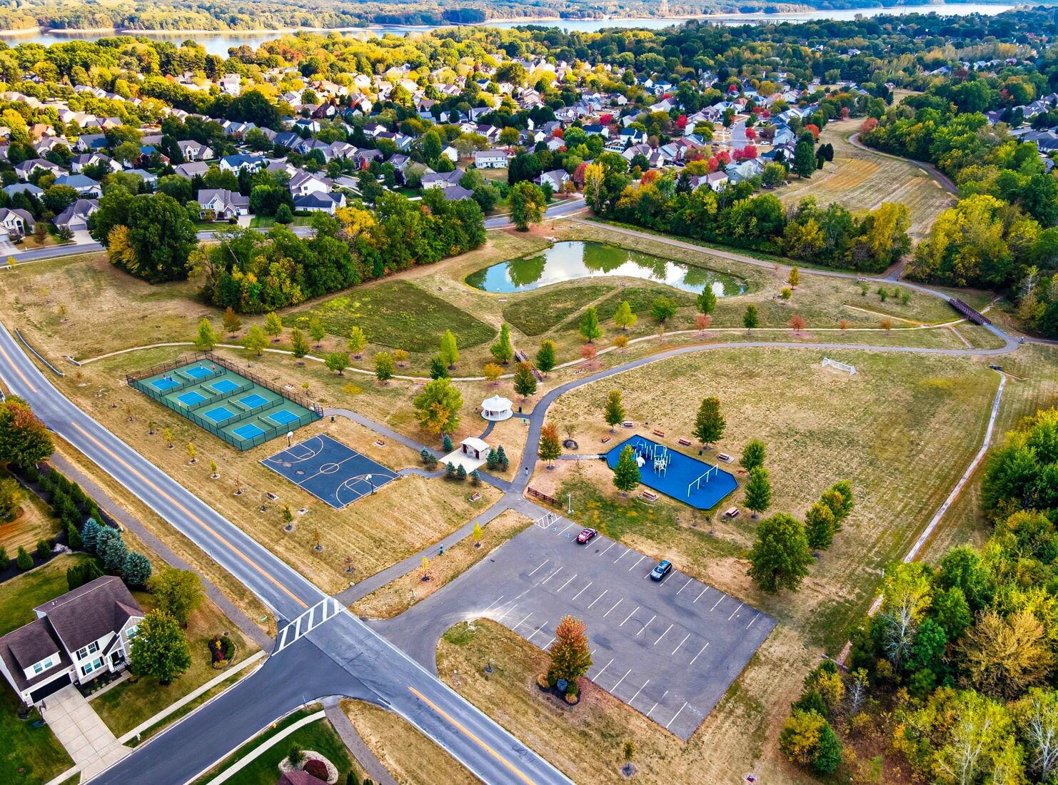 6460 Bromfield Drive