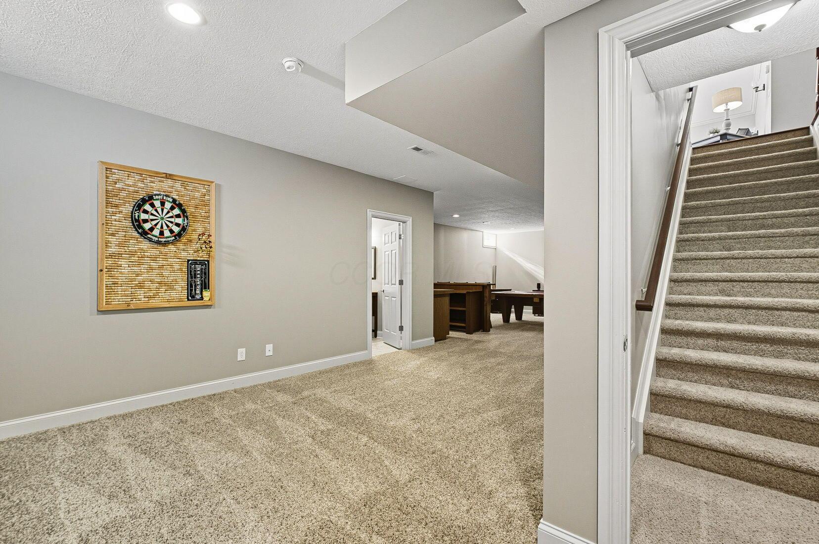 6460 Bromfield Drive