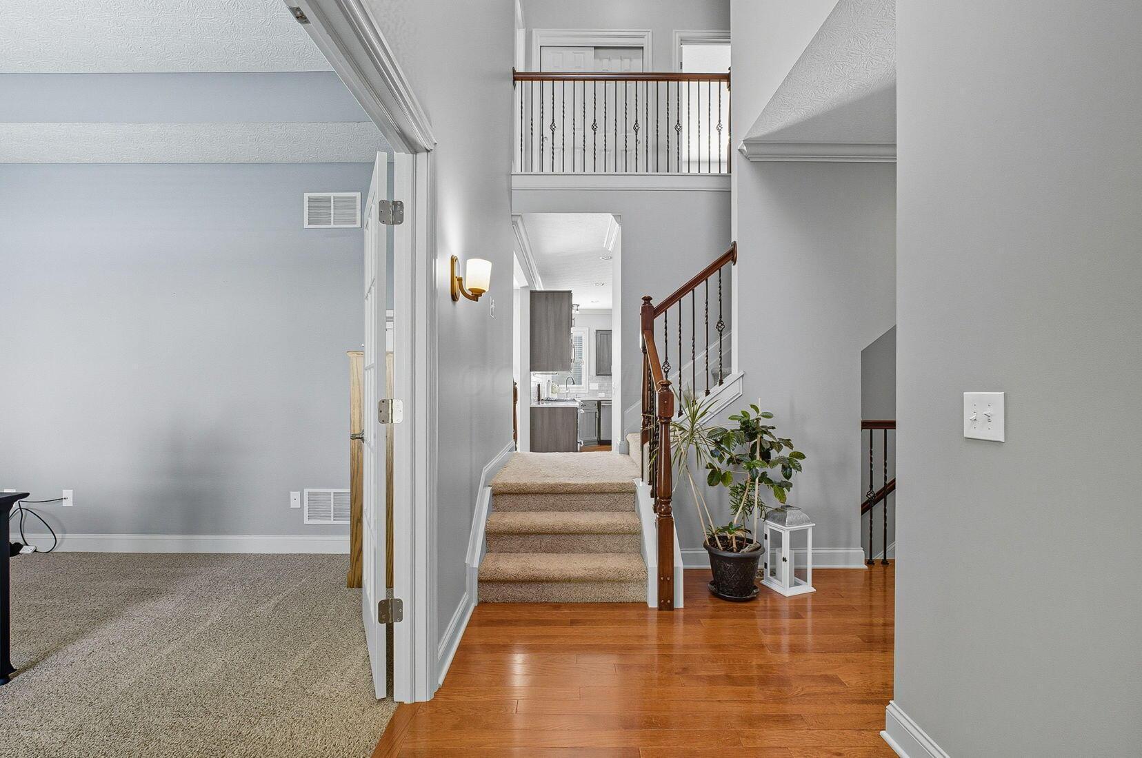 6460 Bromfield Drive
