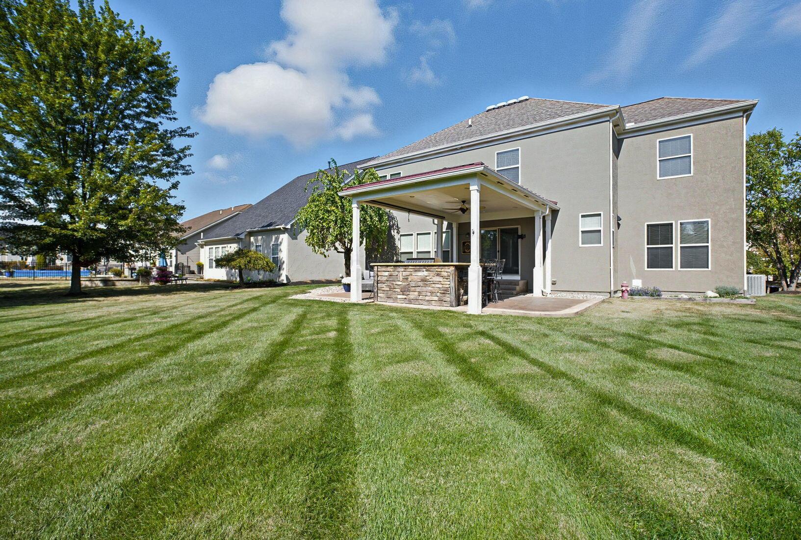 6460 Bromfield Drive