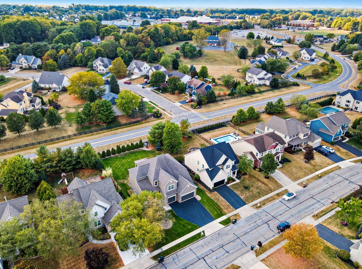 6460 Bromfield Drive