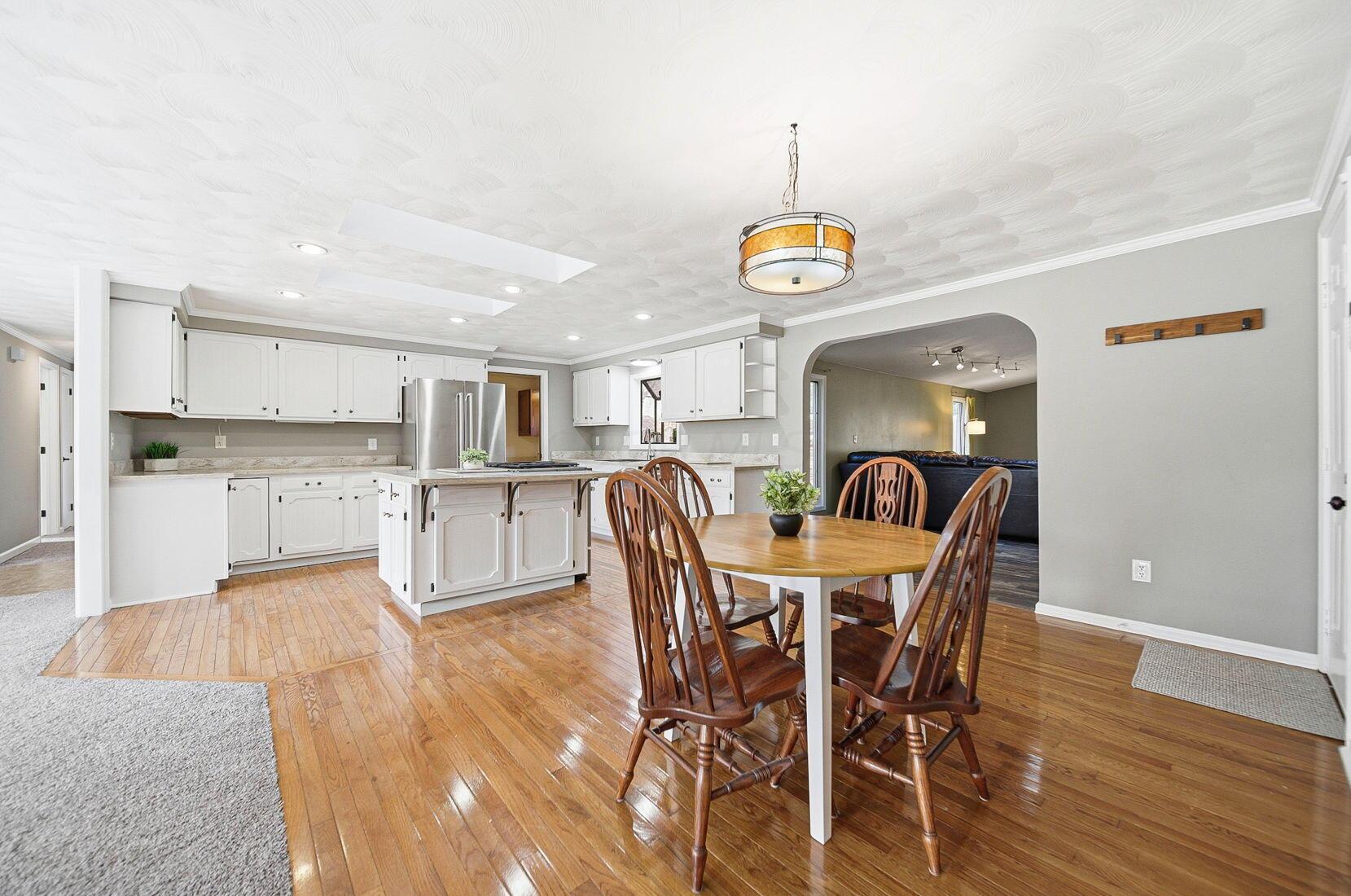 128 Winter Green Loop SW