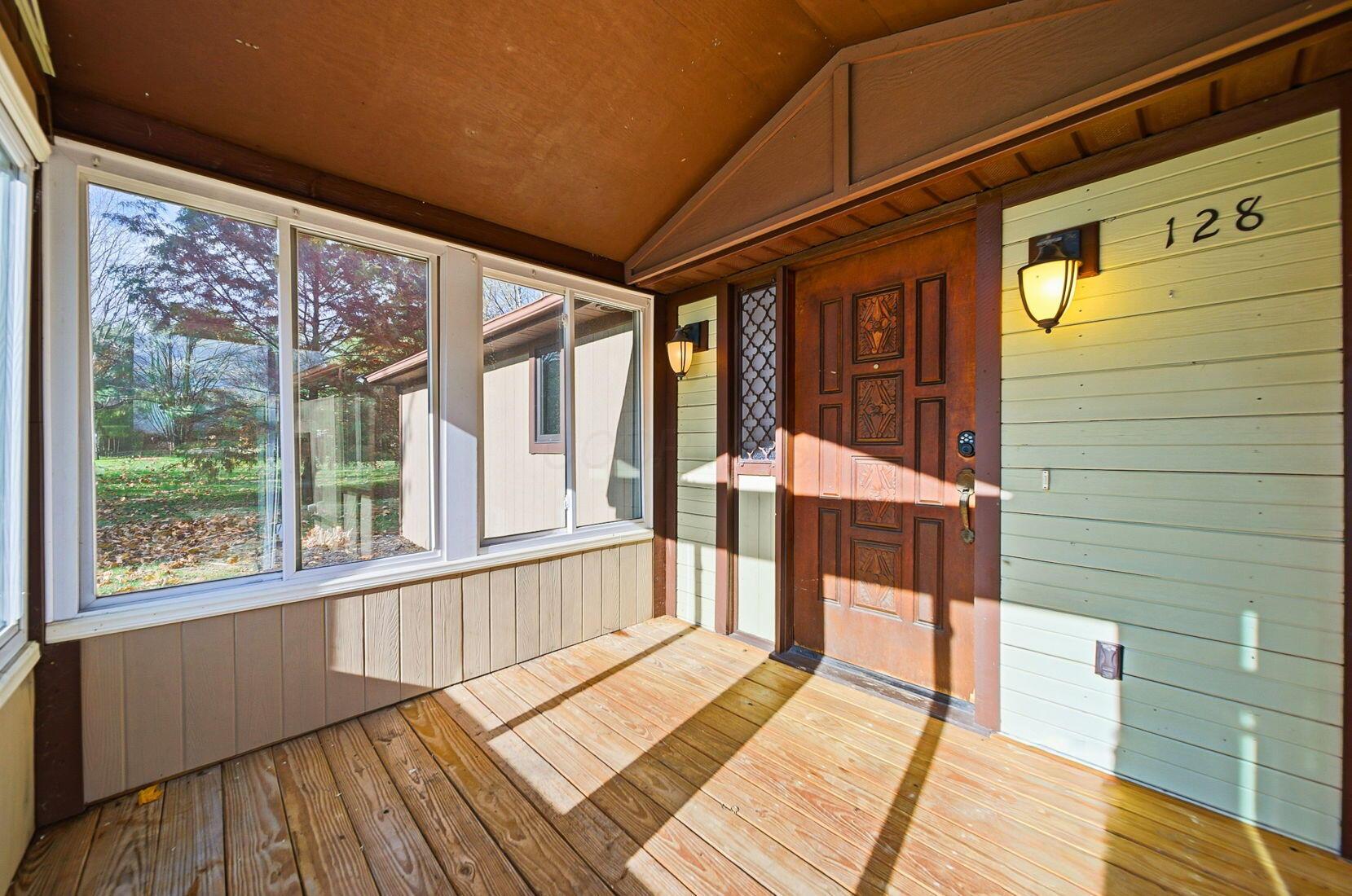 128 Winter Green Loop SW