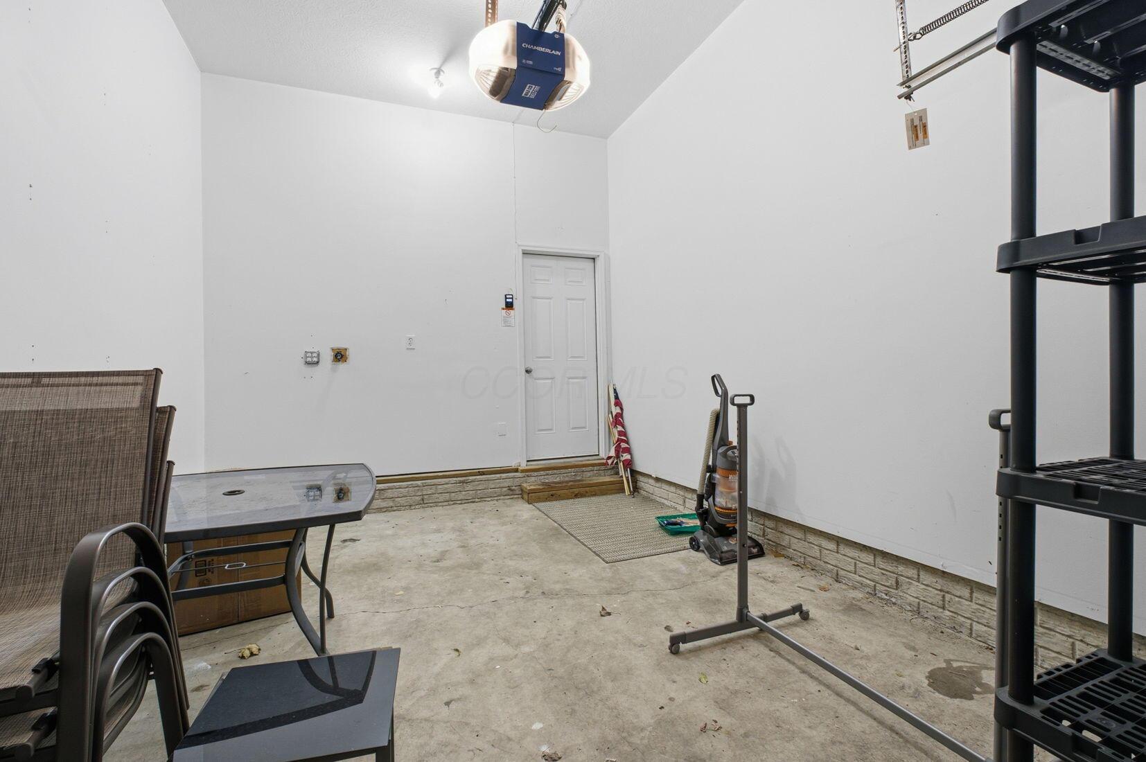 5798 Aristides Way, 9 9