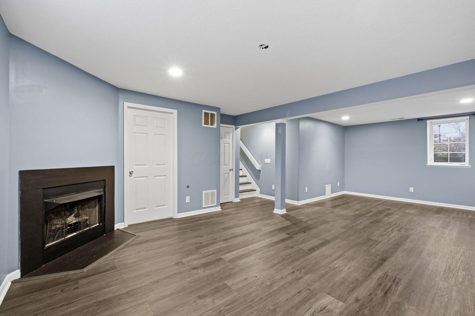 5798 Aristides Way, 9 9