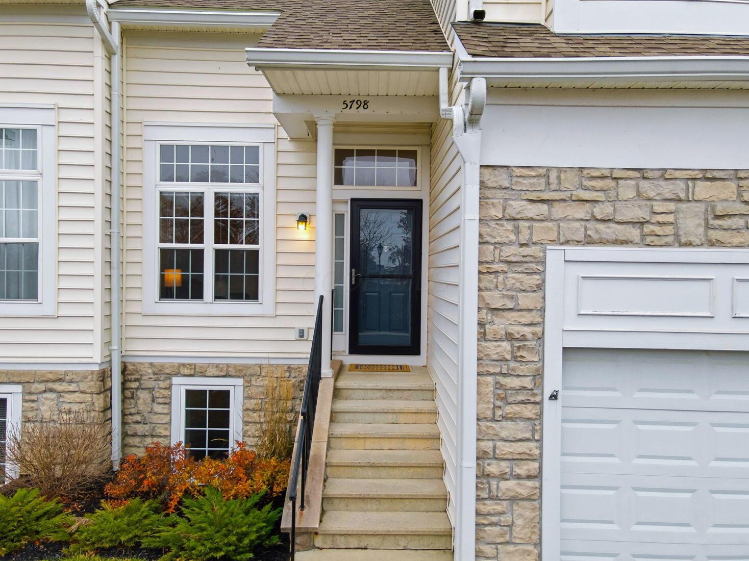 5798 Aristides Way, 9 9