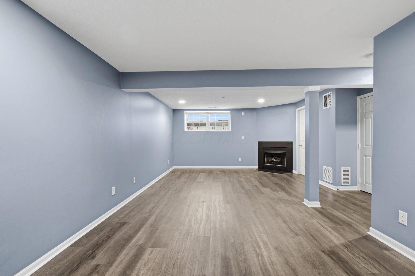 5798 Aristides Way, 9 9