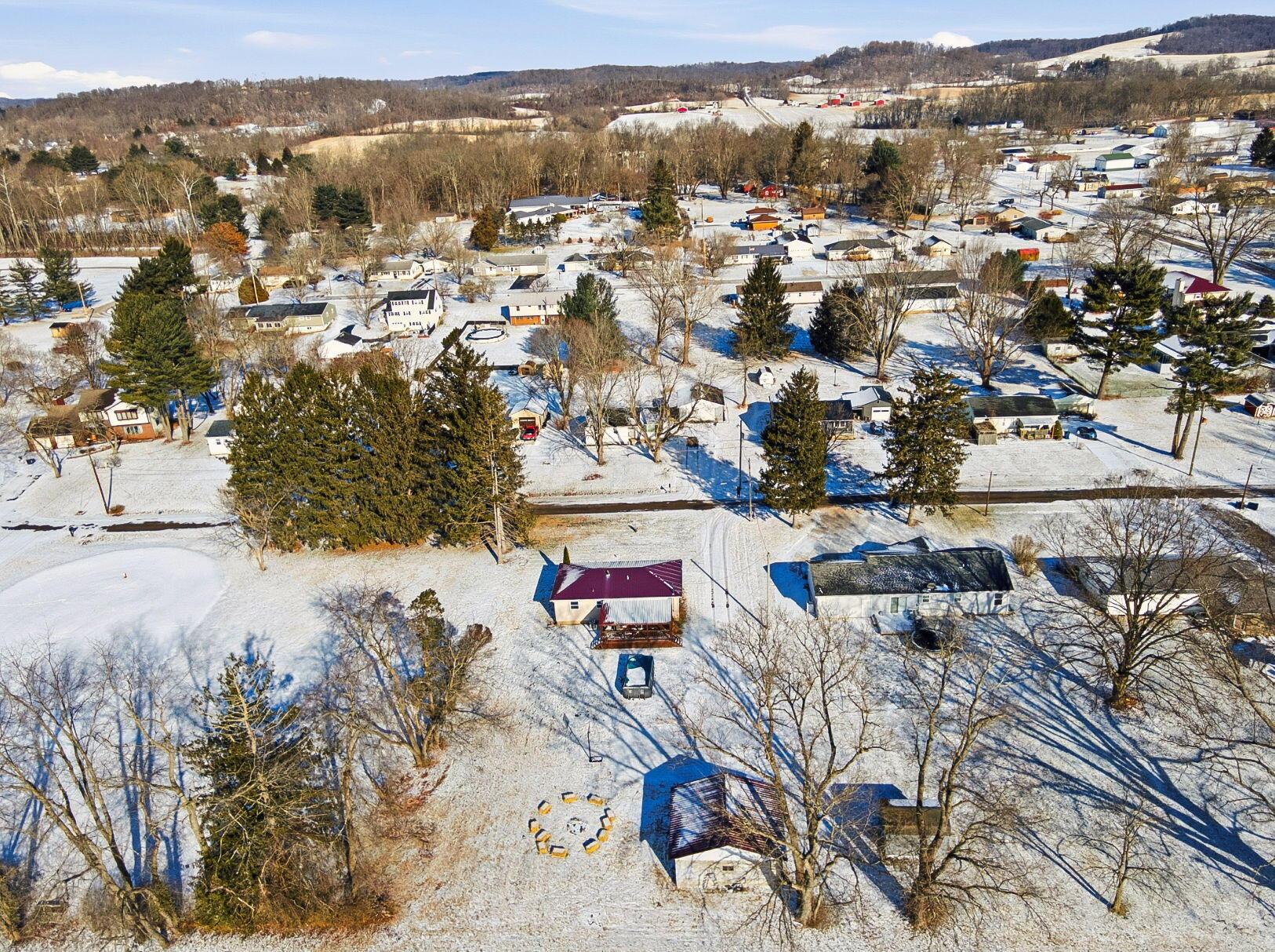 83 W Madison Drive NE