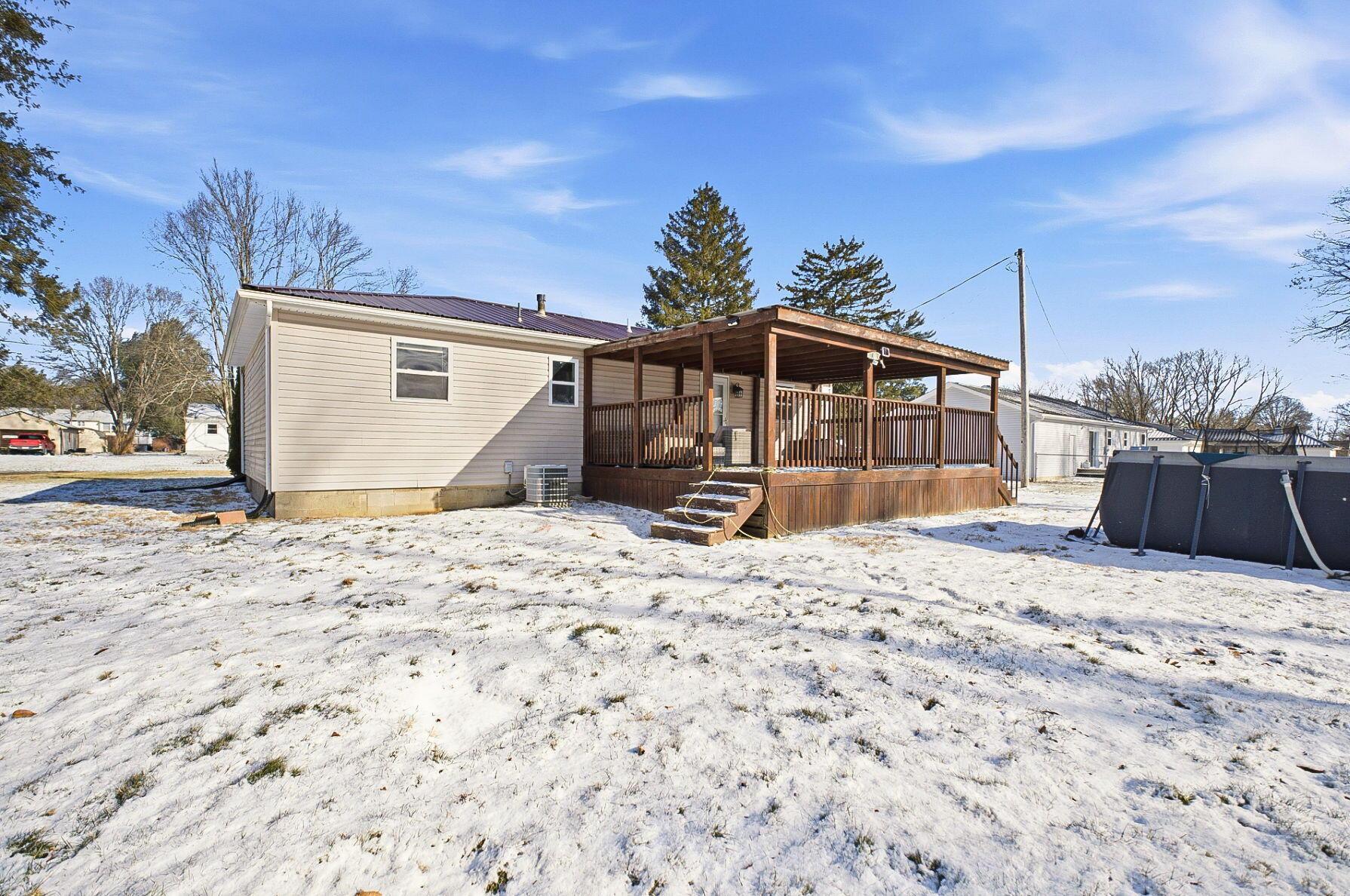 83 W Madison Drive NE