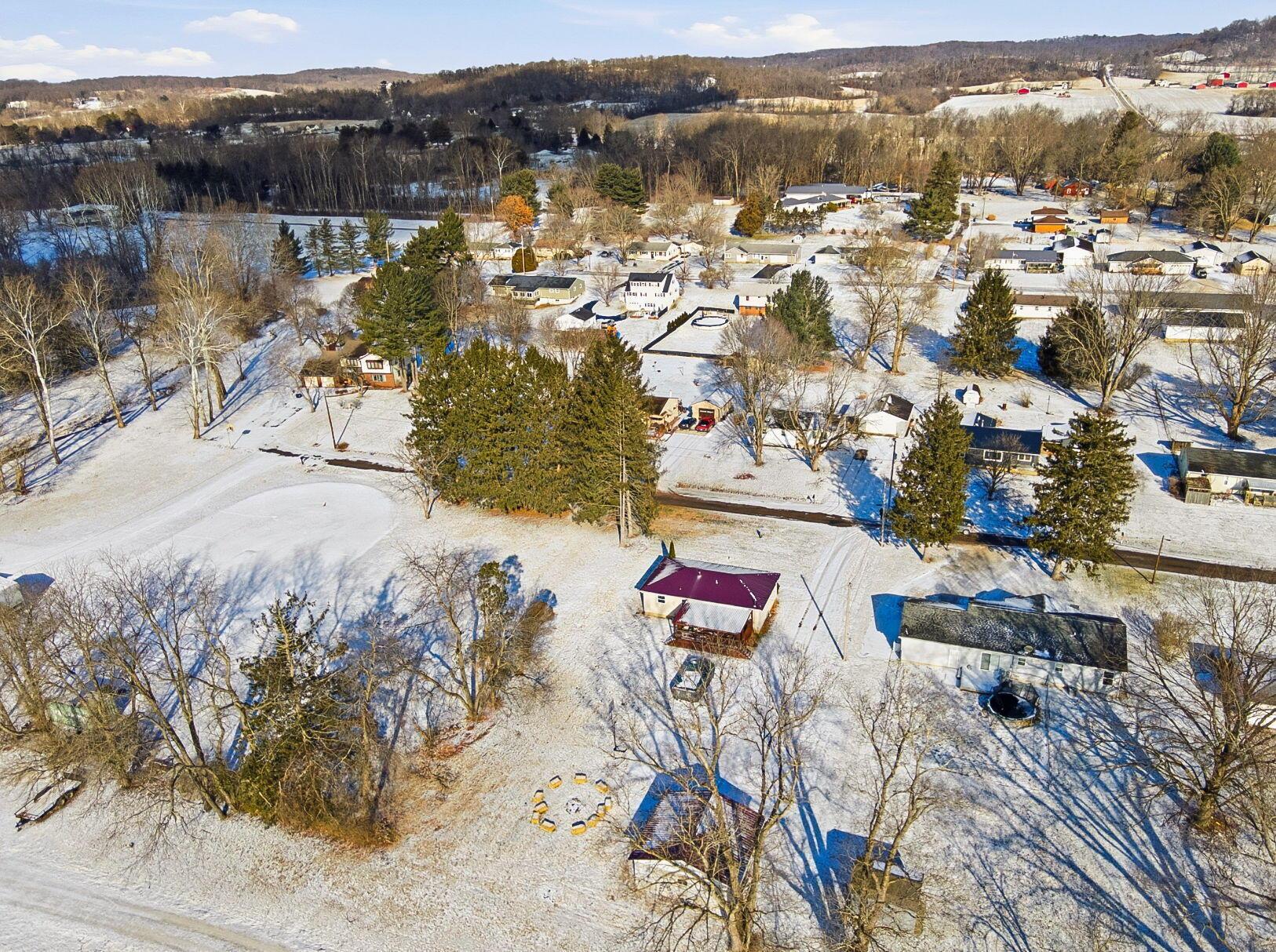 83 W Madison Drive NE