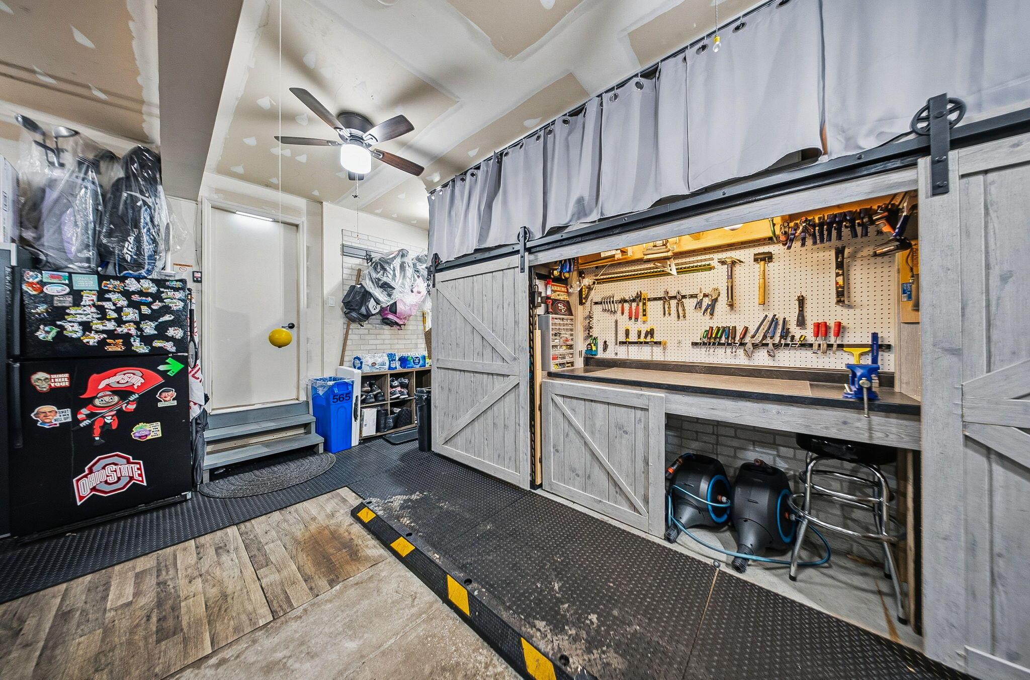 565 Apple Valley Circle