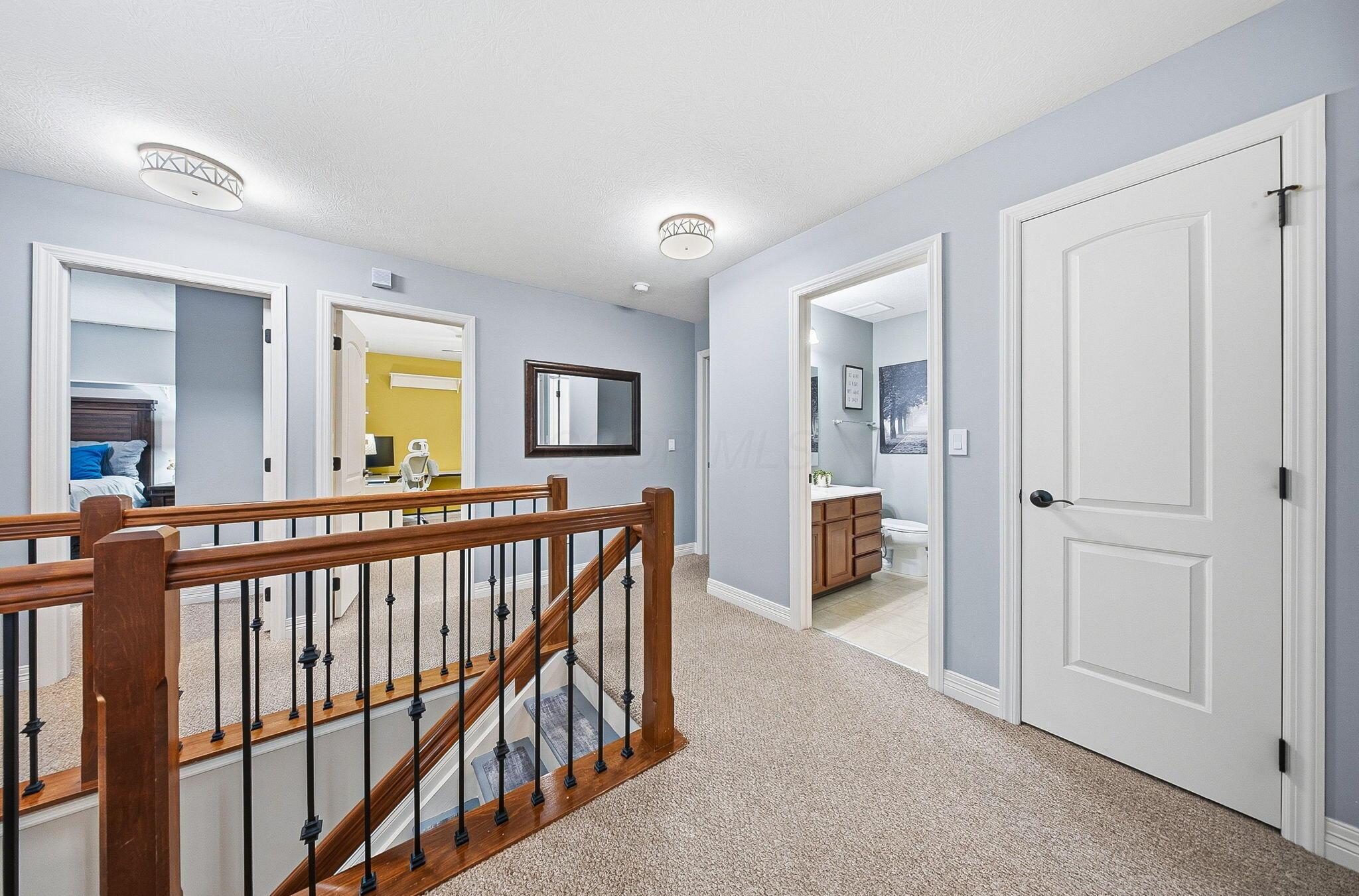 565 Apple Valley Circle