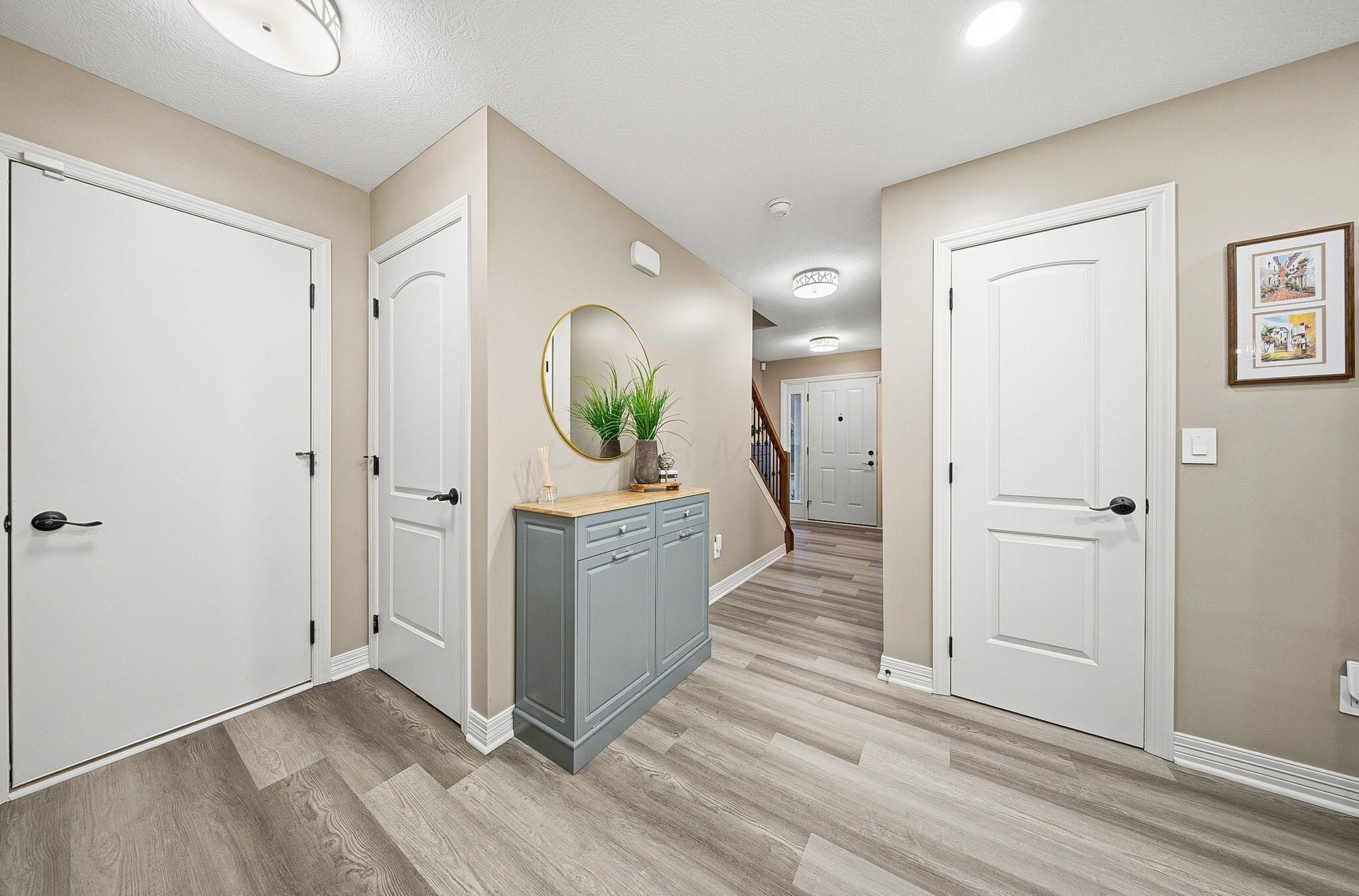 565 Apple Valley Circle