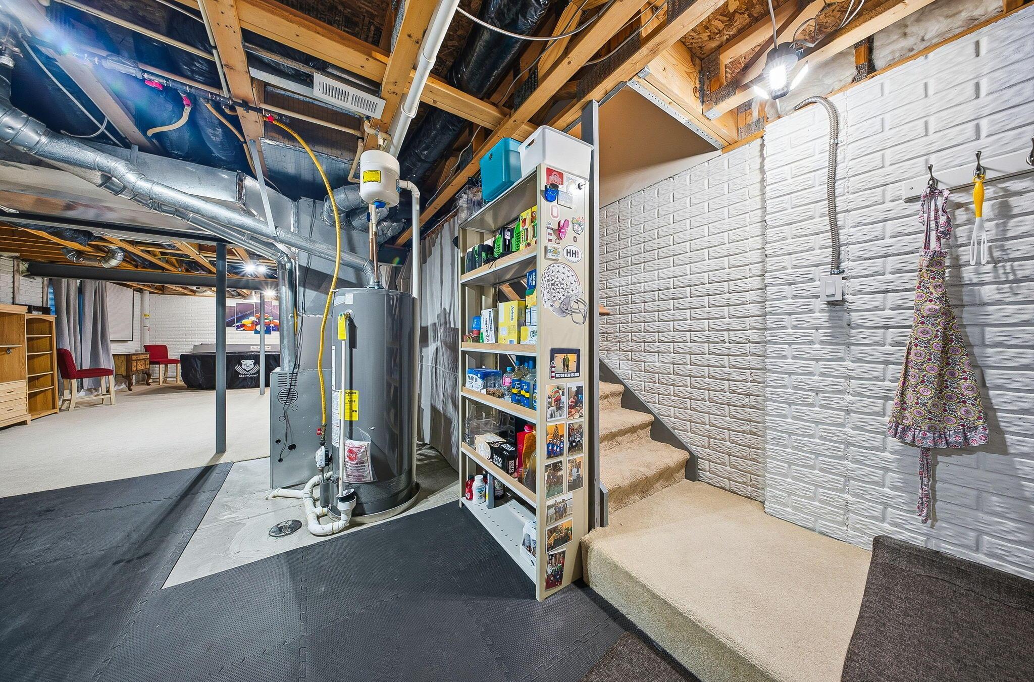 565 Apple Valley Circle