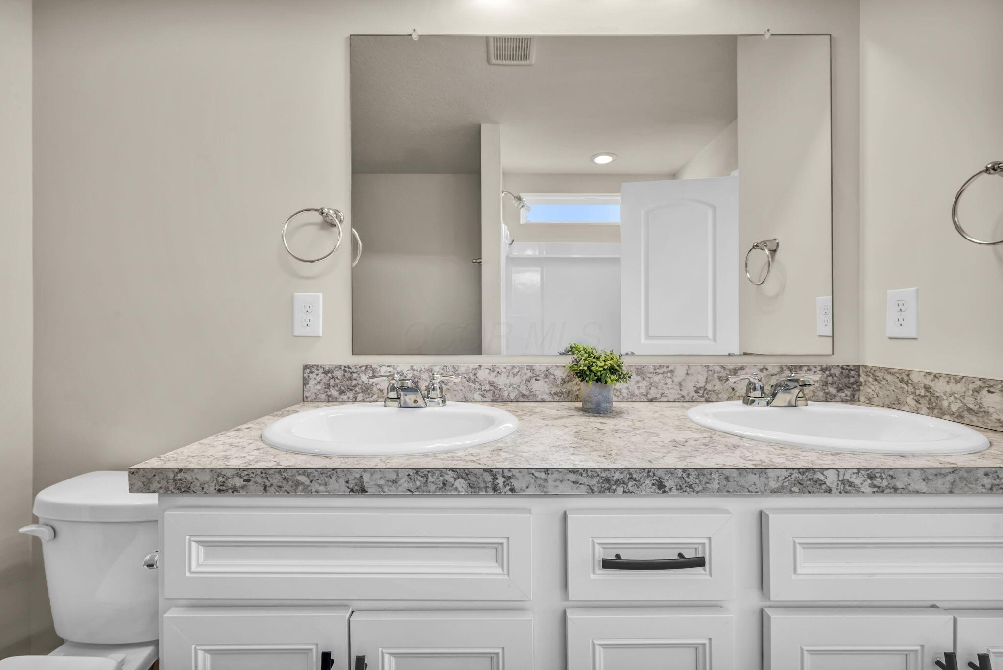 304 Gray Fox Court