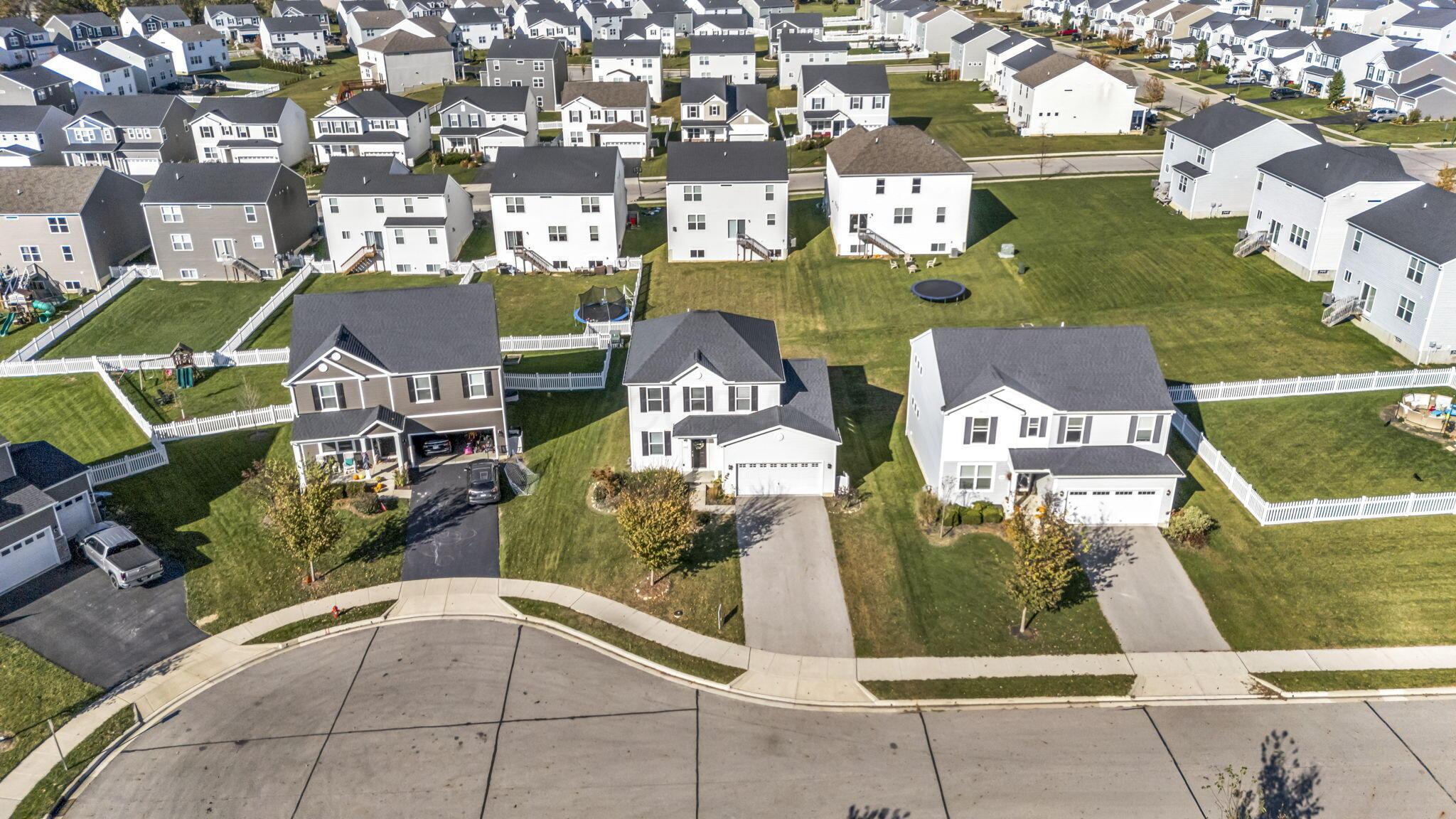 304 Gray Fox Court