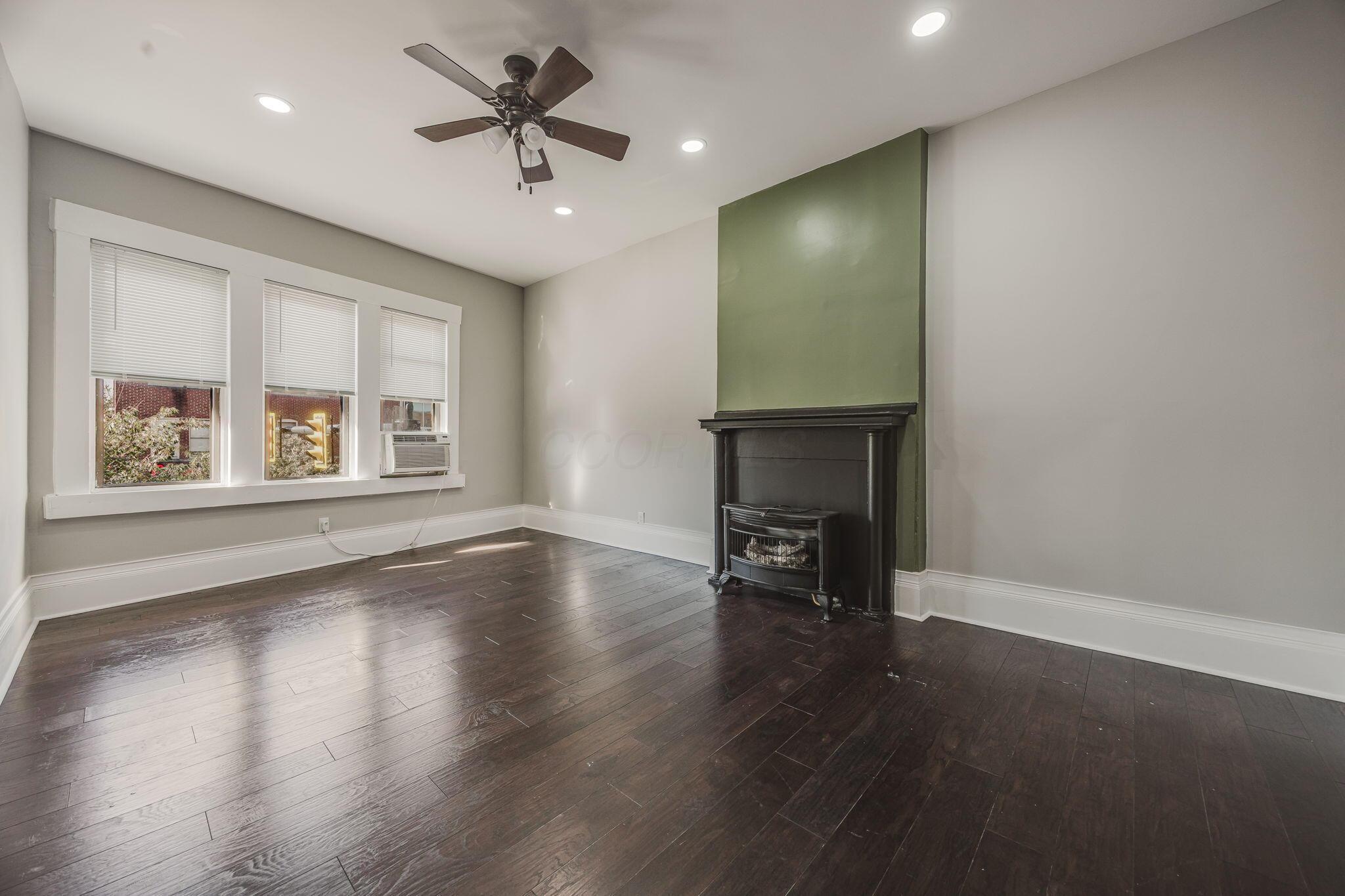 1122-1124 N High Street, 2