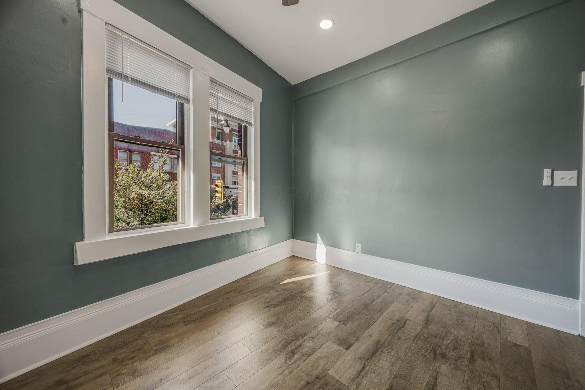 1122-1124 N High Street, 2