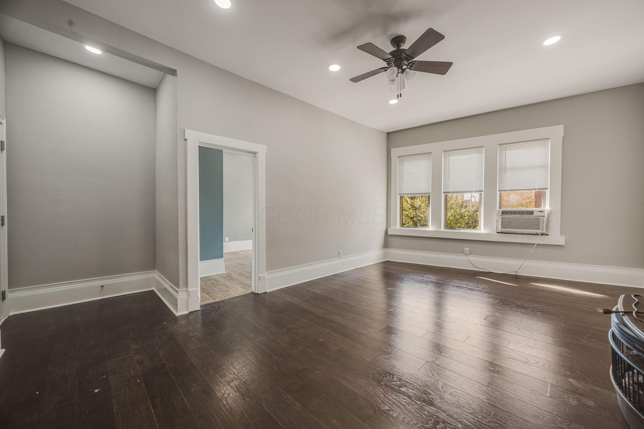 1122-1124 N High Street, 2