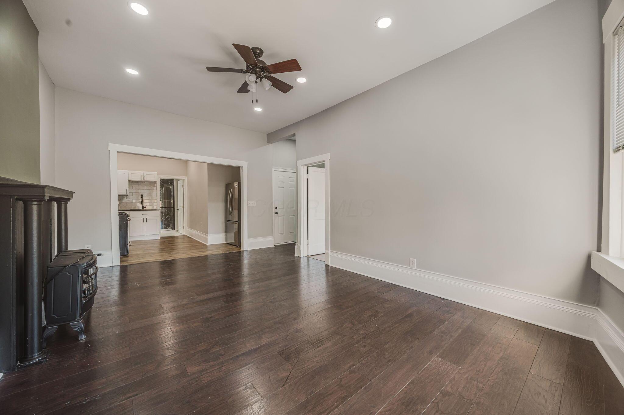 1122-1124 N High Street, 2