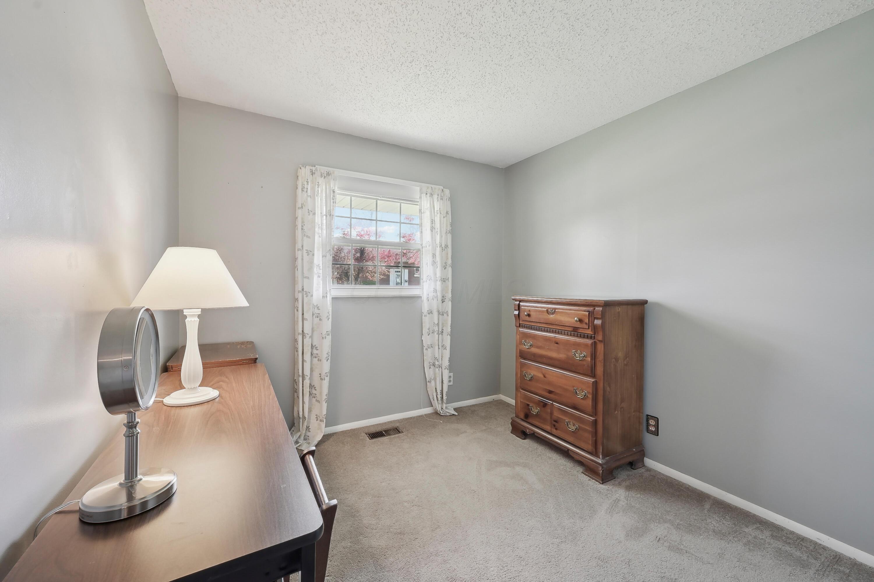 552 Fairholme Road