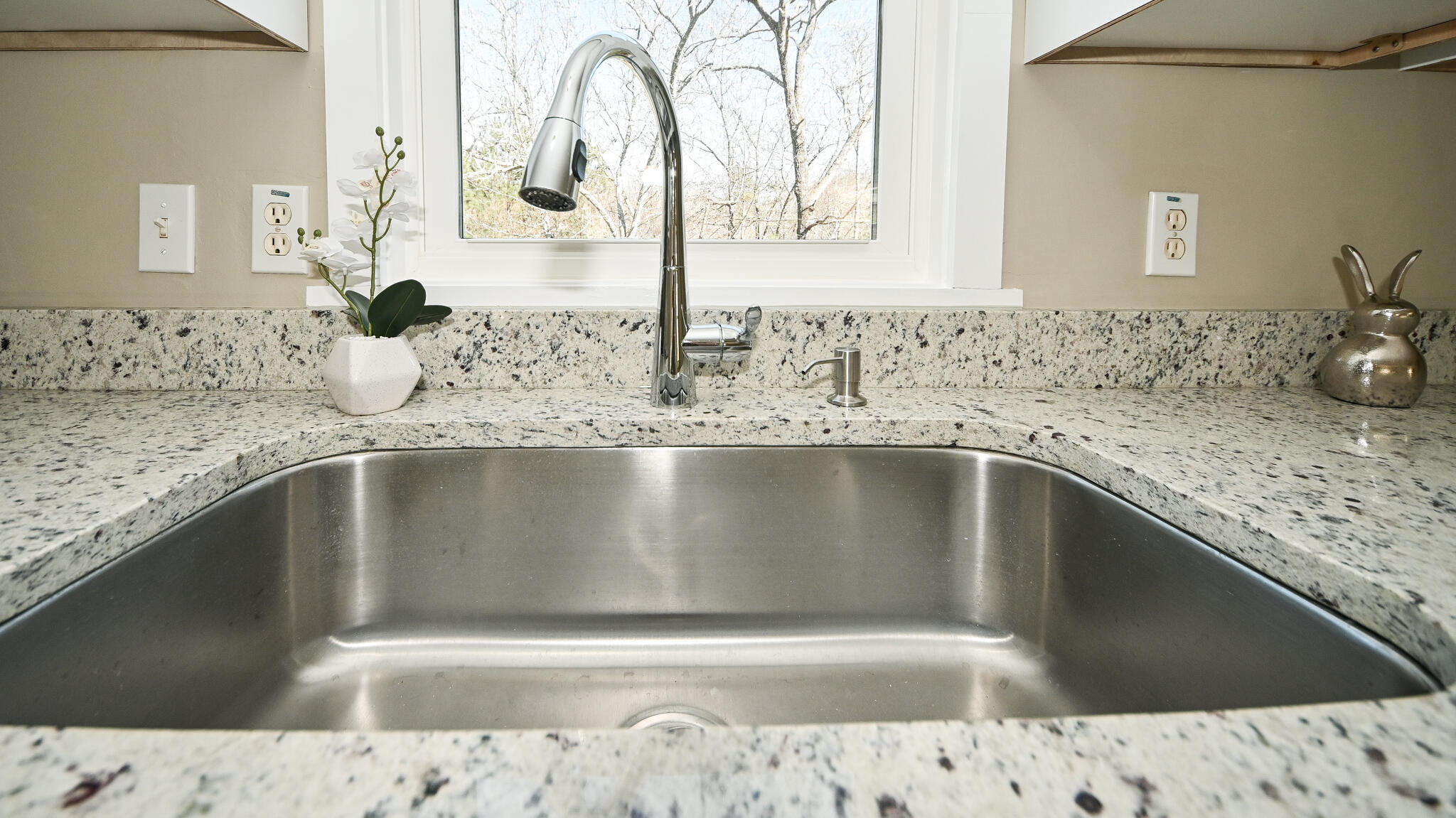 8615 Ramsey Acres Road Drive