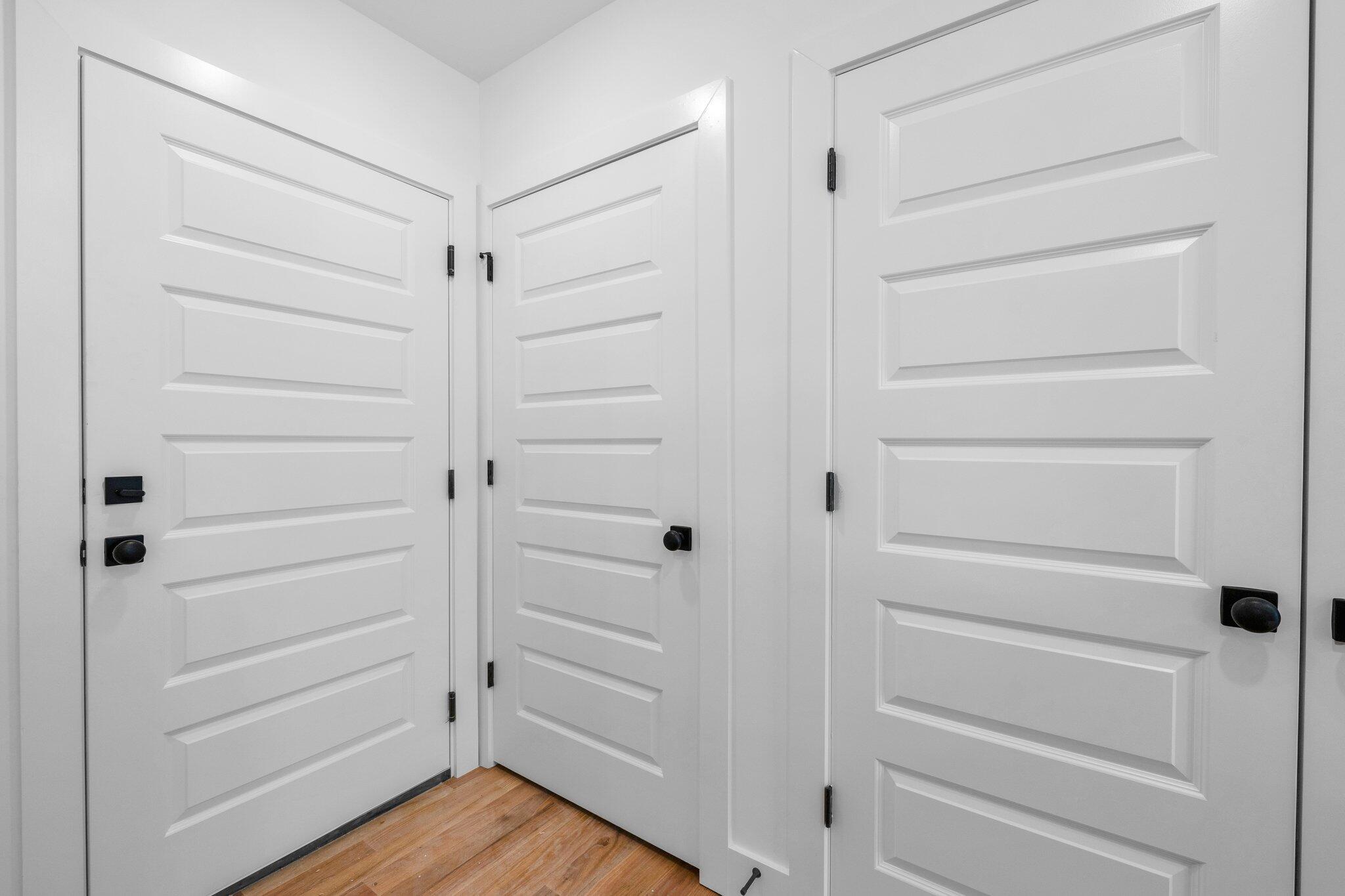 1511 Adams Street, 301
