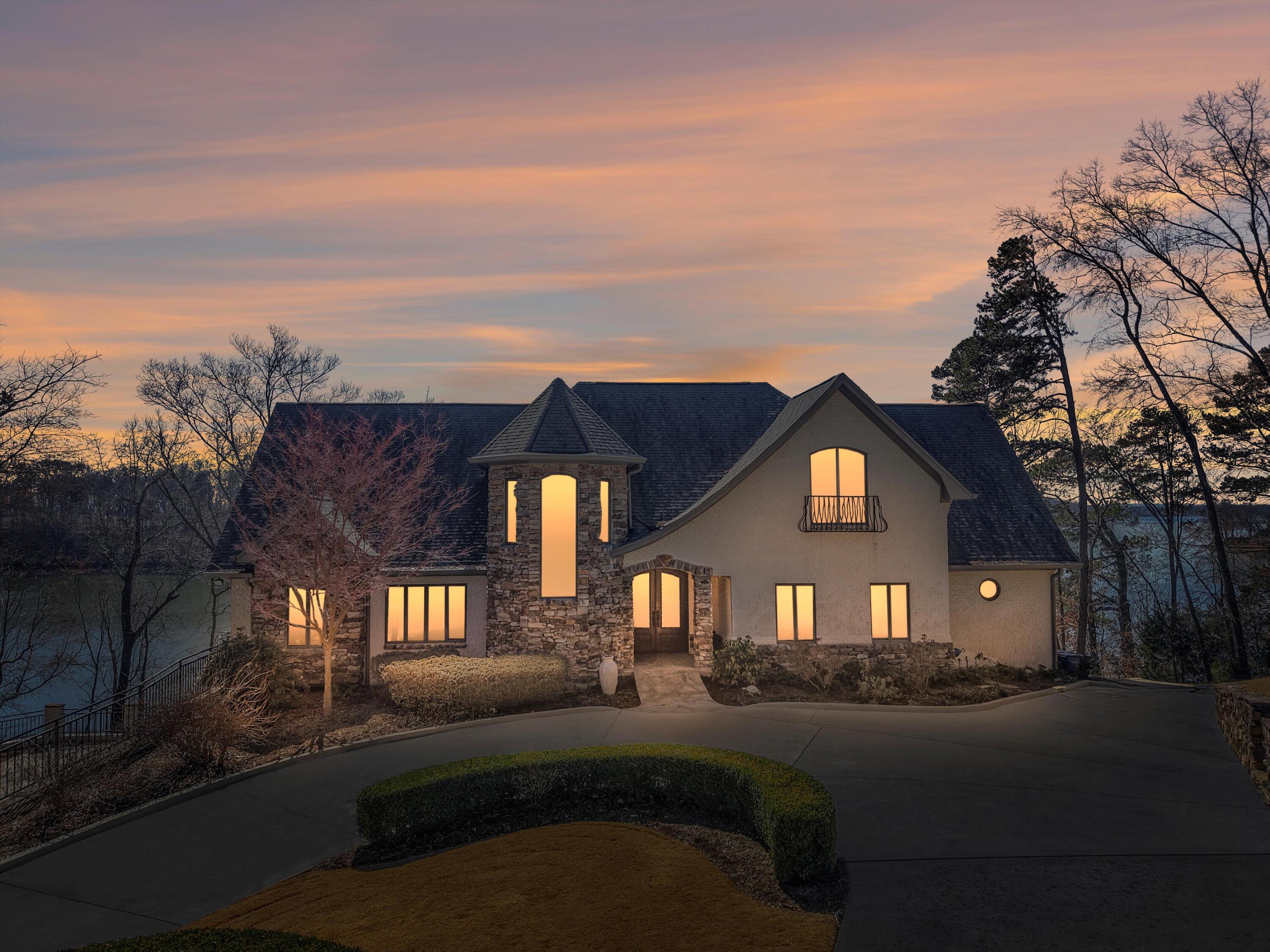 8906 Prairie Schooner Circle