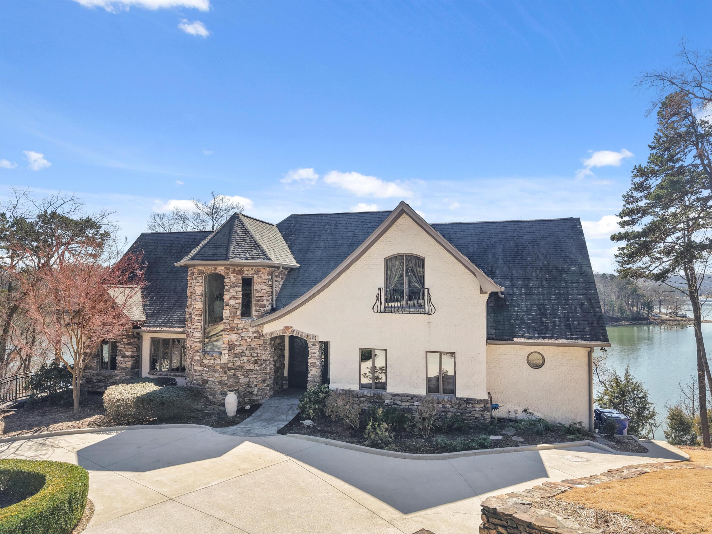 8906 Prairie Schooner Circle