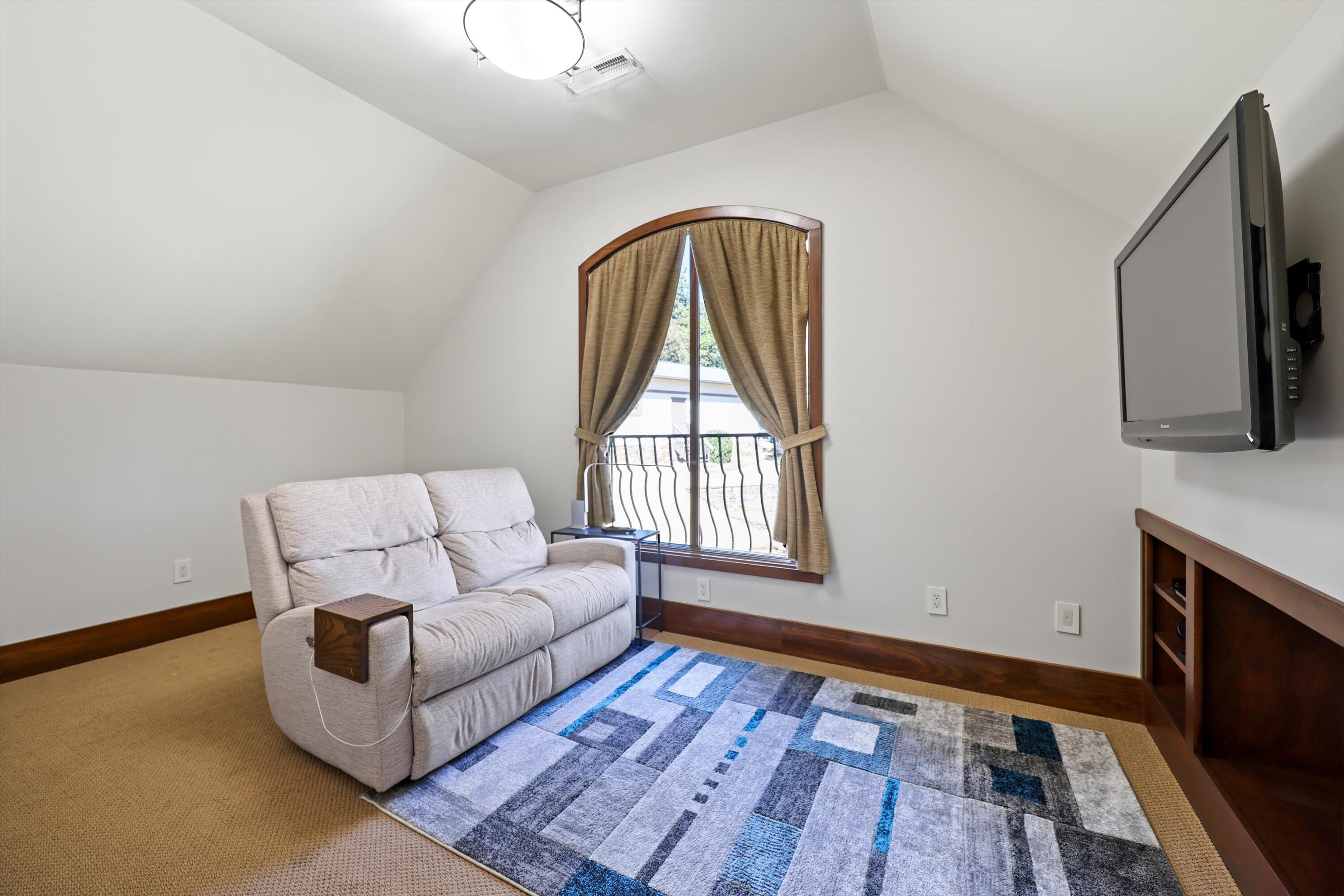 8906 Prairie Schooner Circle