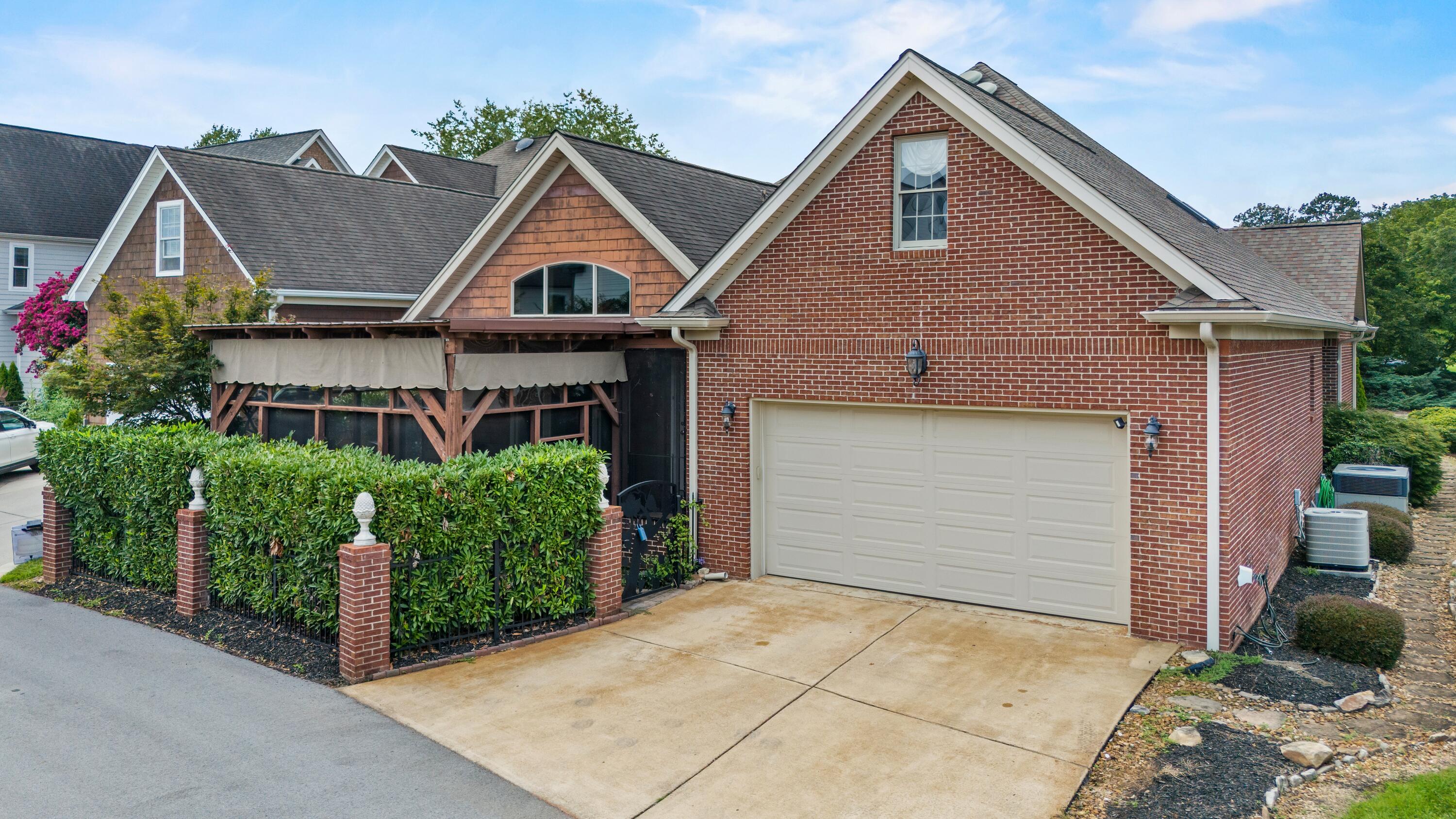 7472 Miss Madison Way