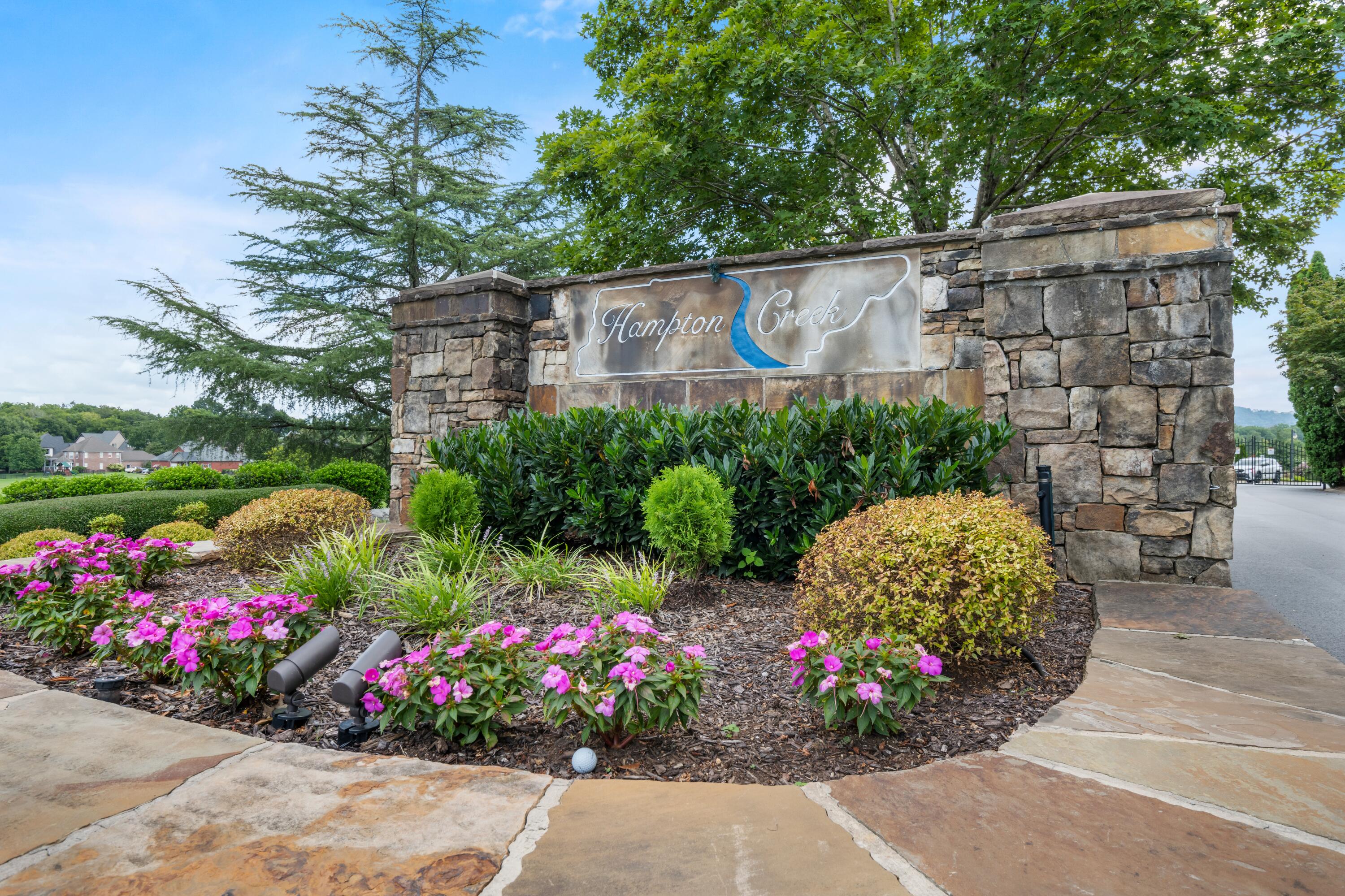 7472 Miss Madison Way